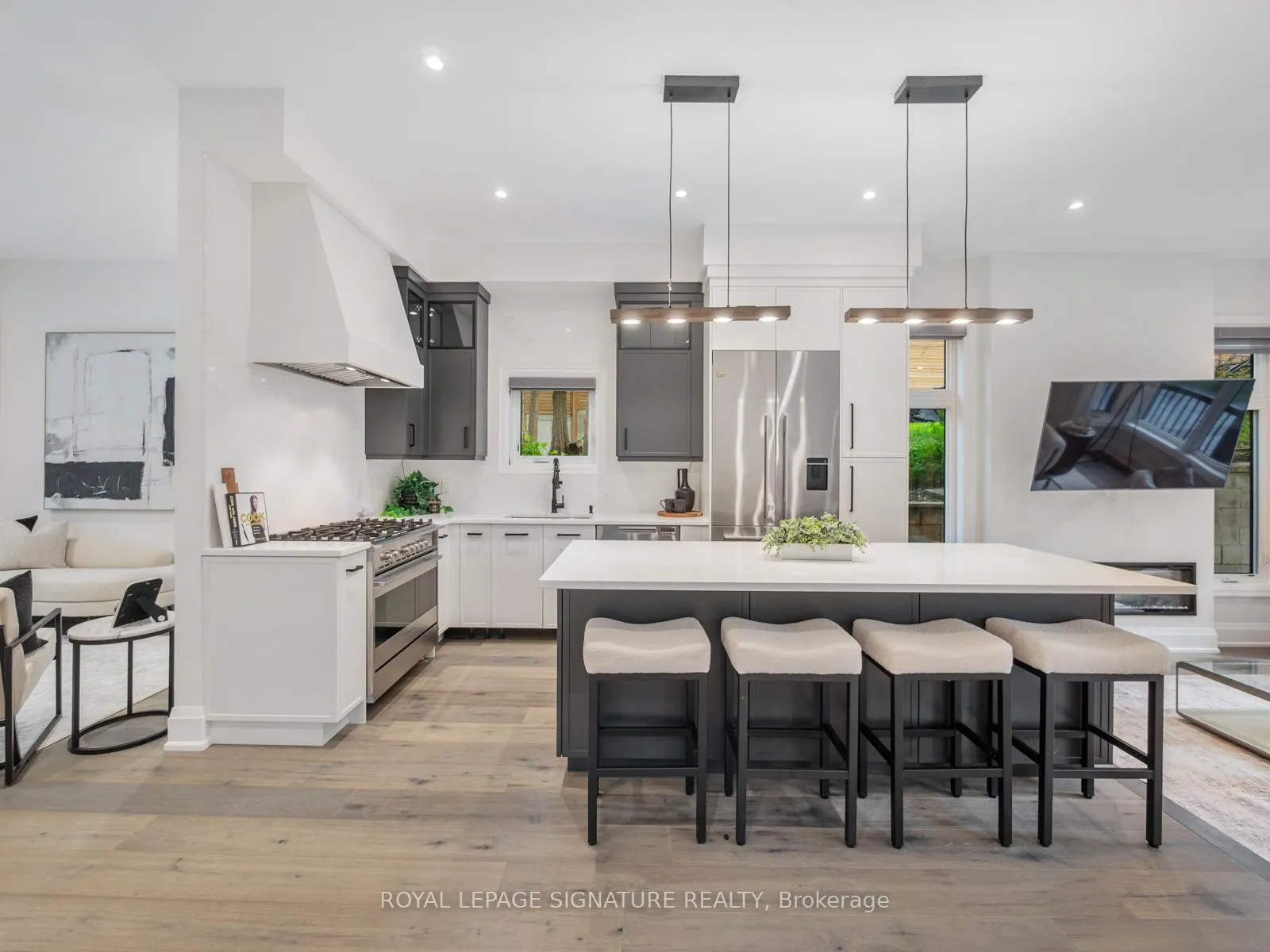 Photo 6 of 219 Wheeler Avenue, Toronto, The Beaches — HOMEH