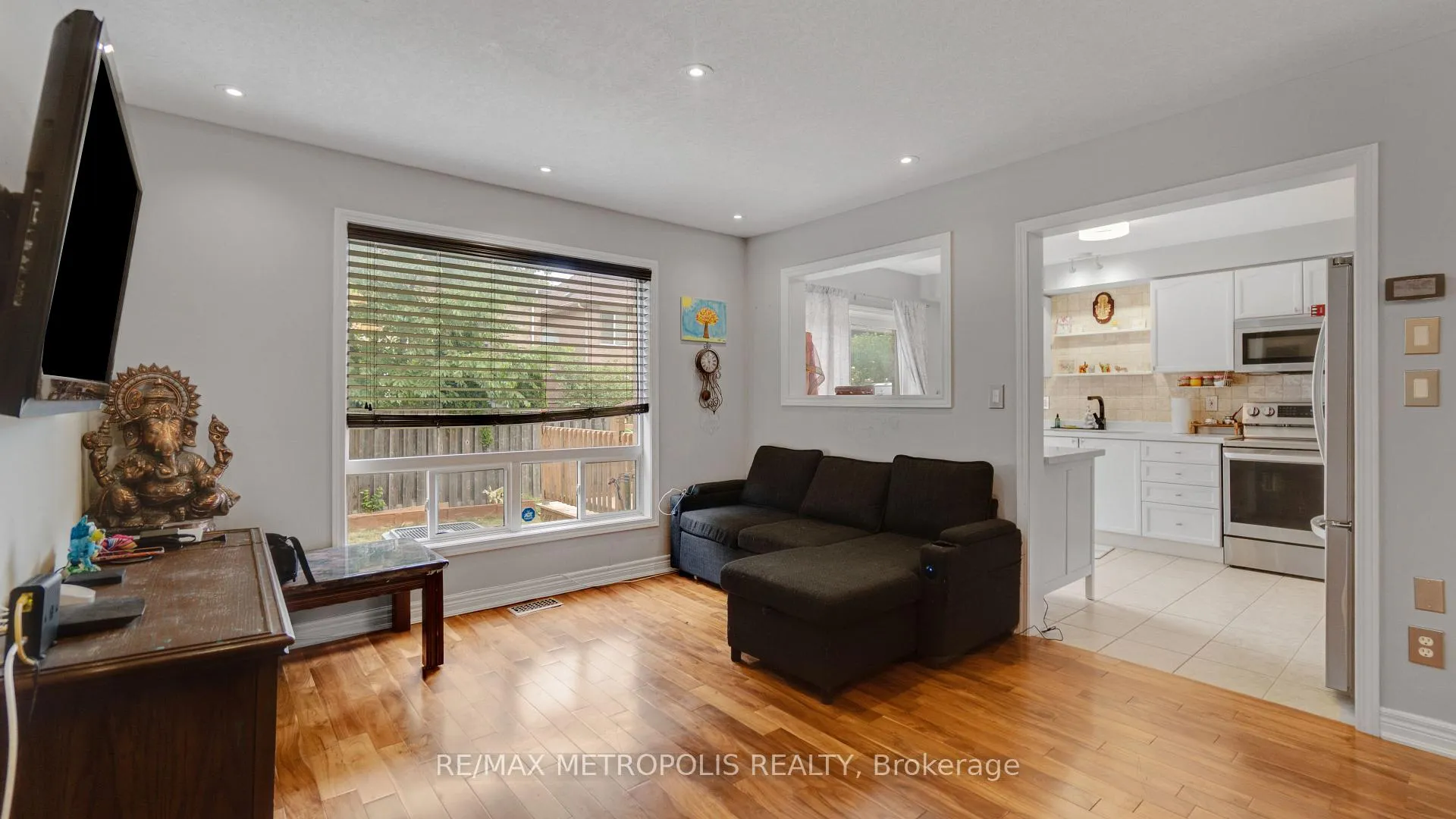Photo 18 of 2420 Baintree Crescent, Oakville, Westmount — HOMEH