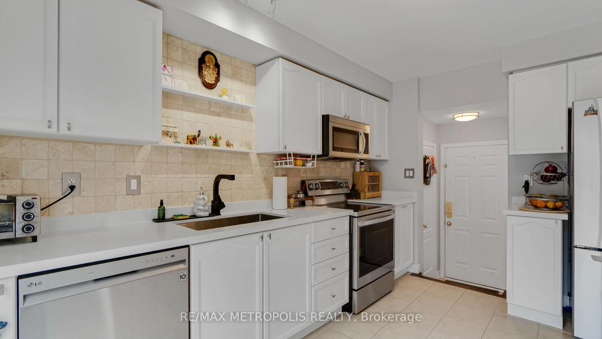 Photo 20 of 2420 Baintree Crescent, Oakville, Westmount — HOMEH