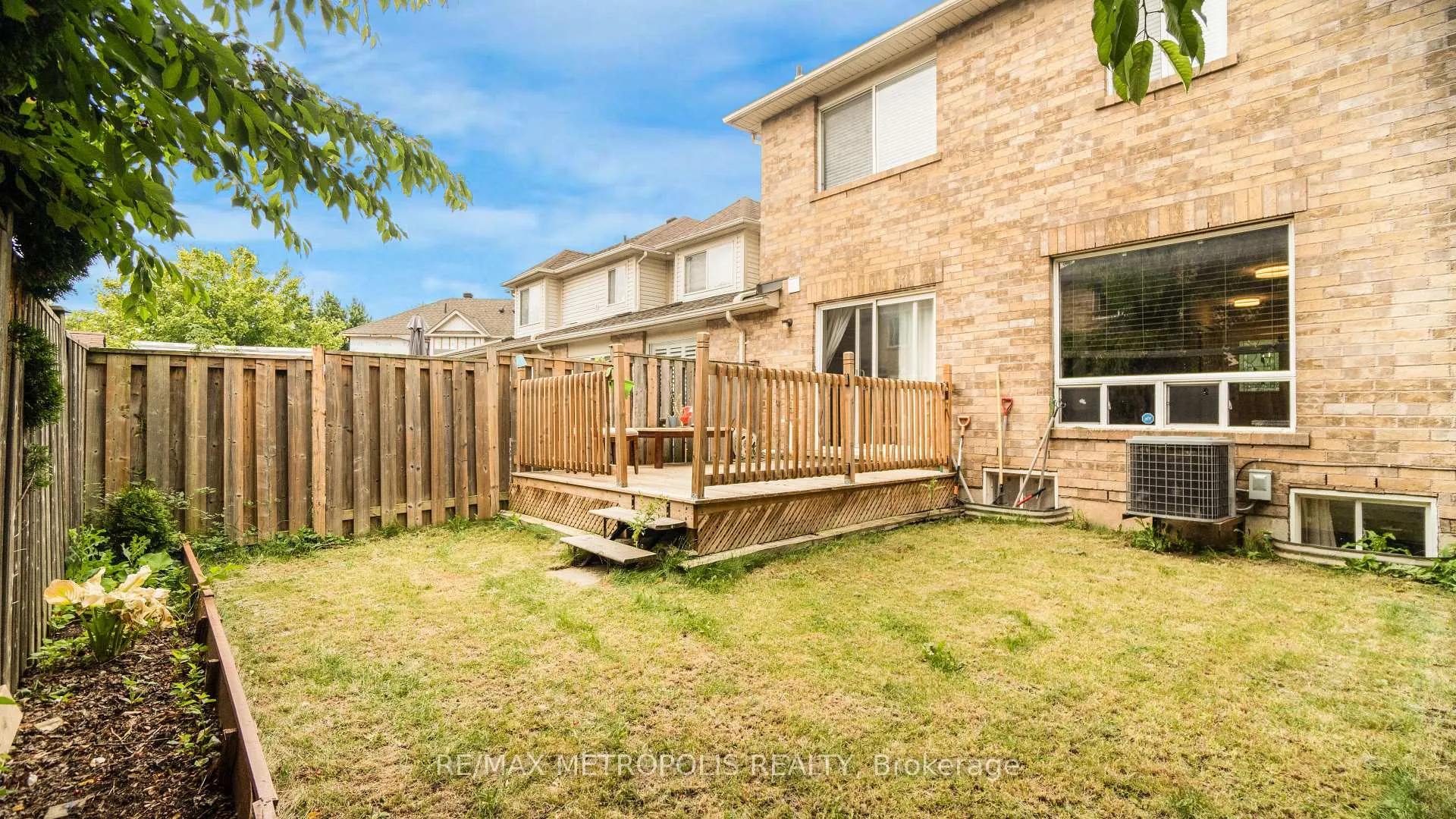 Photo 36 of 2420 Baintree Crescent, Oakville, Westmount — HOMEH