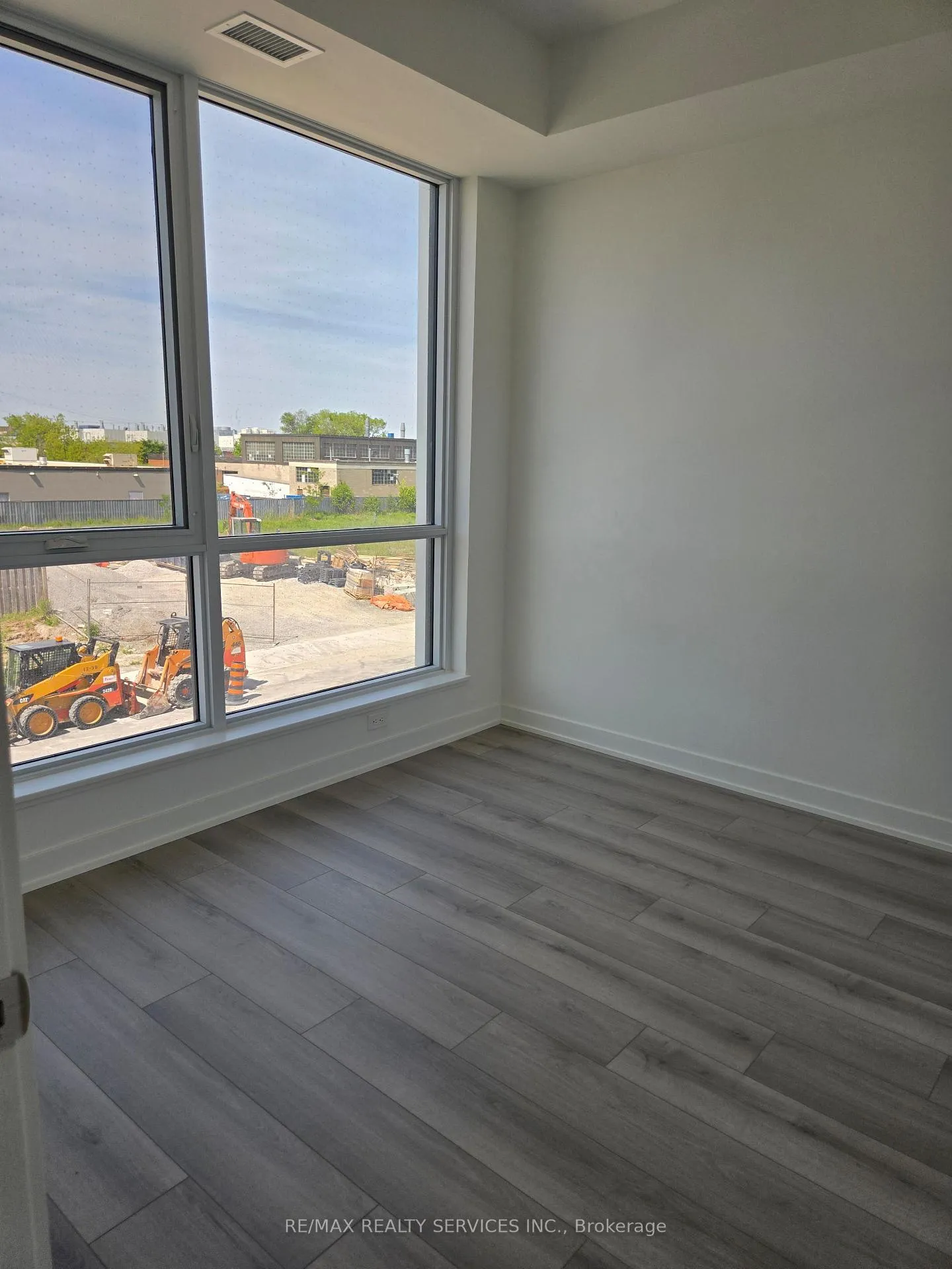 Photo 8 of Unit 217, 20 Deans Drive, Scarborough, Clairlea-Birchmount — HOMEH