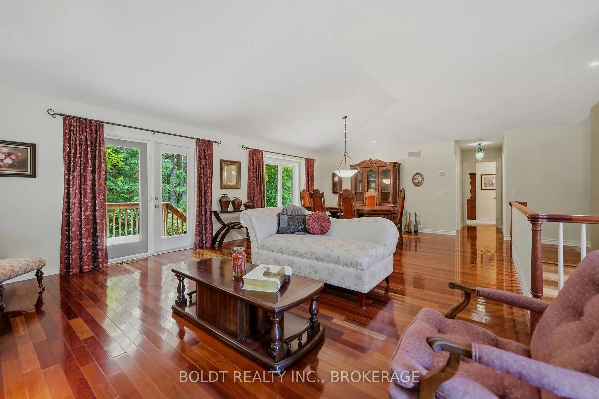 Photo 13 of Unit 6, 605 Welland Avenue, St. Catharines, Carlton/Bunting — HOMEH