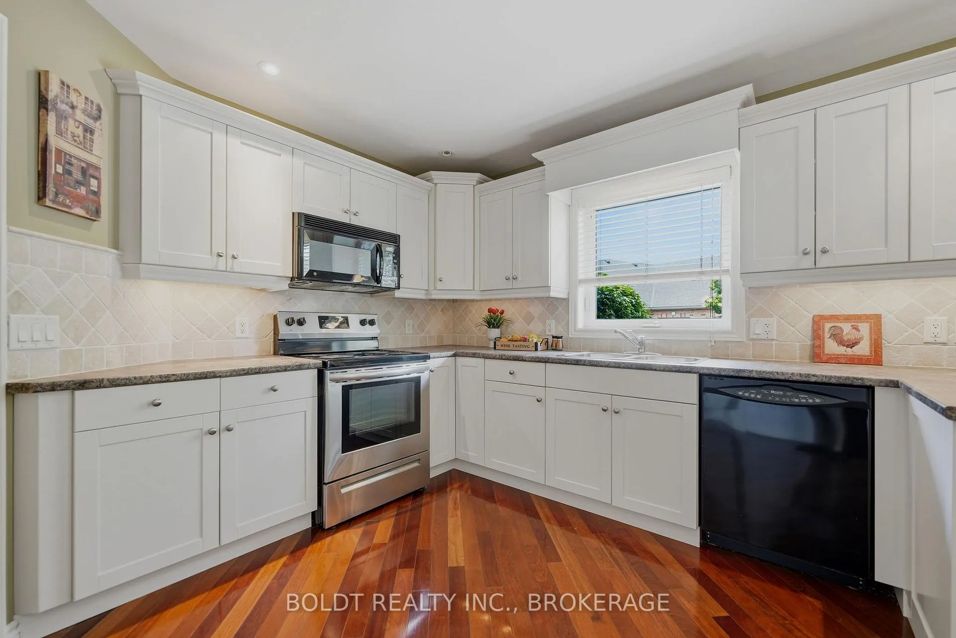 Photo 19 of Unit 6, 605 Welland Avenue, St. Catharines, Carlton/Bunting — HOMEH