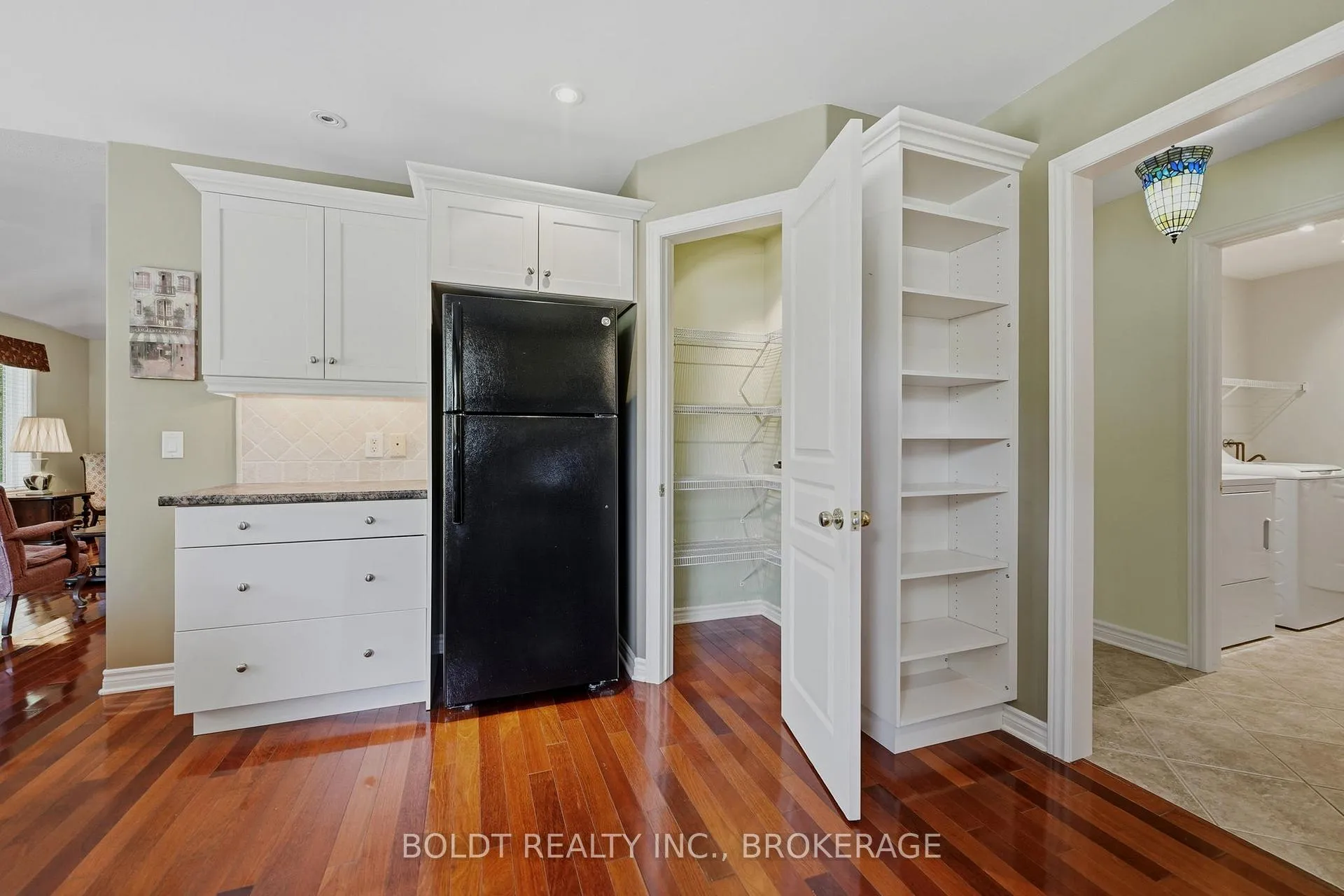 Photo 21 of Unit 6, 605 Welland Avenue, St. Catharines, Carlton/Bunting — HOMEH