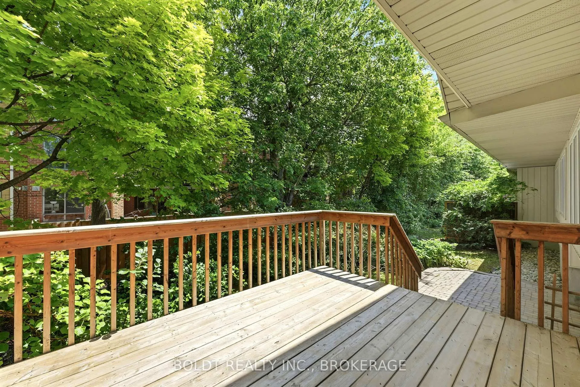 Photo 41 of Unit 6, 605 Welland Avenue, St. Catharines, Carlton/Bunting — HOMEH