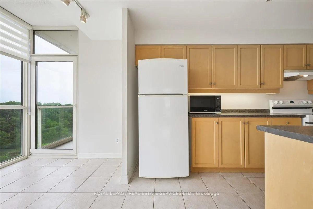 Photo 12 of Unit 602, 60 Old Mill Road, Oakville, Old Oakville — HOMEH