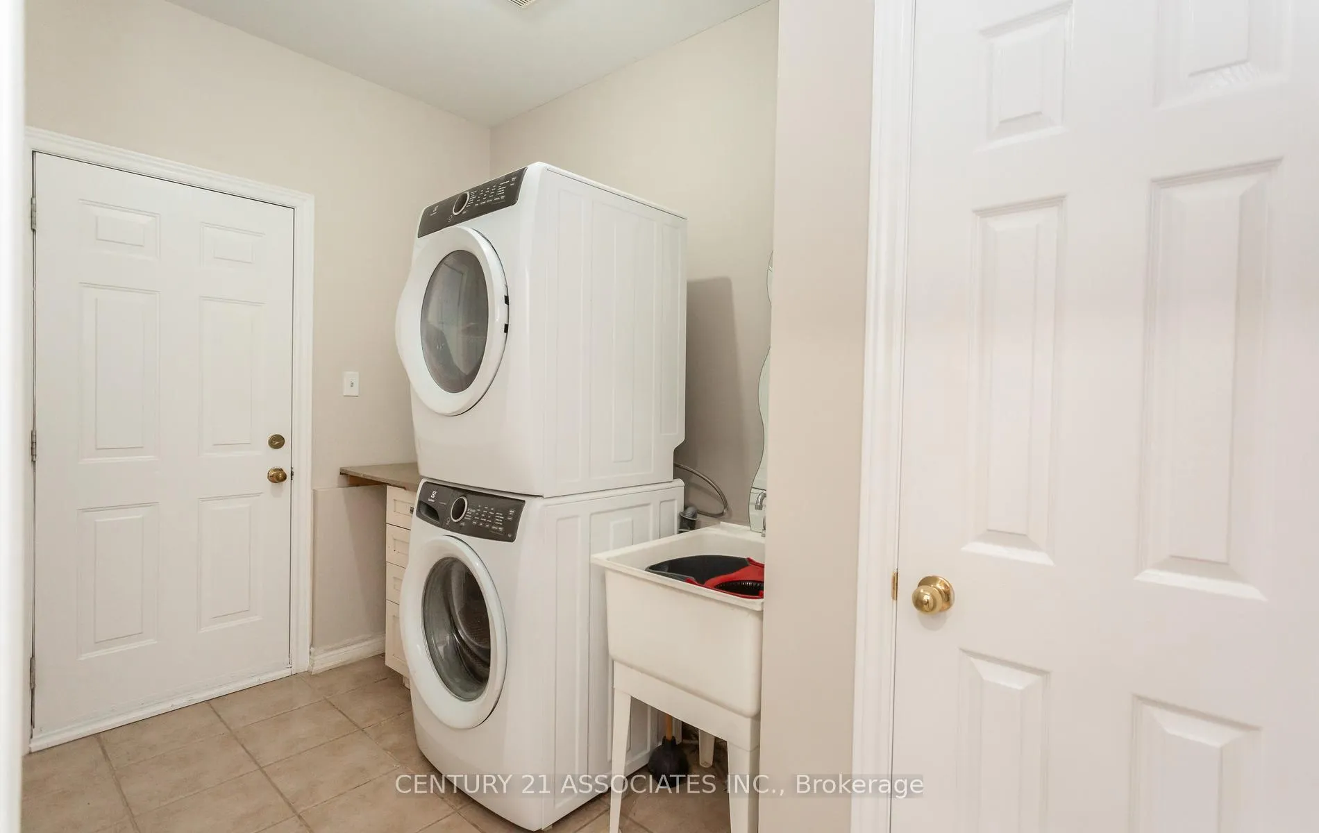 Photo 28 of 1321 Roper Drive, Milton, Dempsey — HOMEH