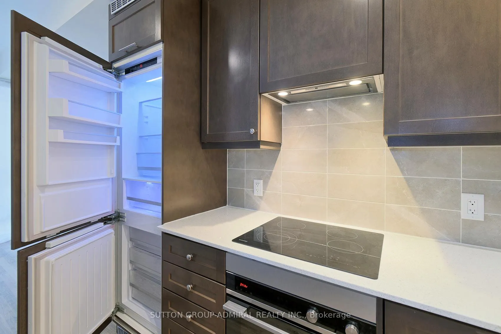 Photo 6 of Unit 1804, 9085 Jane Street, Vaughan, Concord — HOMEH