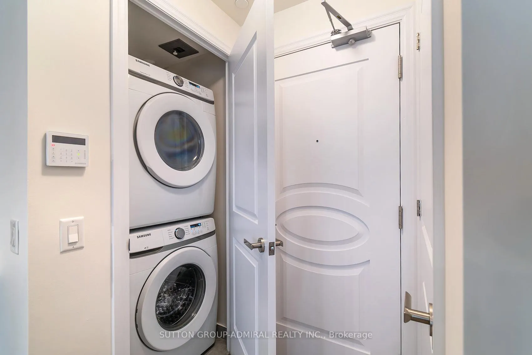 Photo 18 of Unit 1804, 9085 Jane Street, Vaughan, Concord — HOMEH