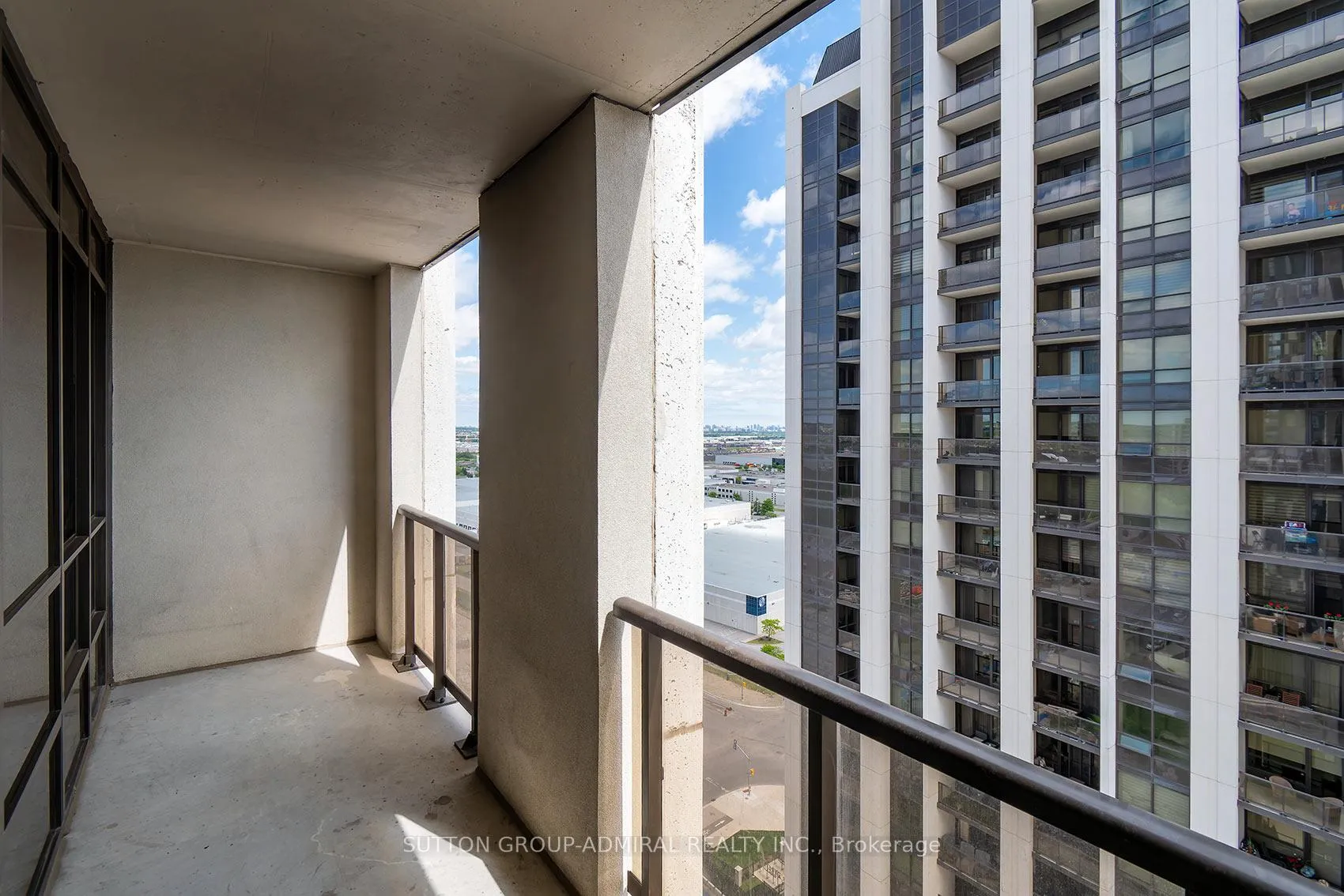 Photo 20 of Unit 1804, 9085 Jane Street, Vaughan, Concord — HOMEH