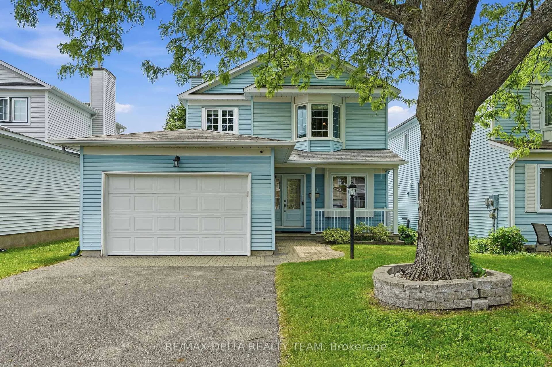 Front of 310 Mceachern Crescent