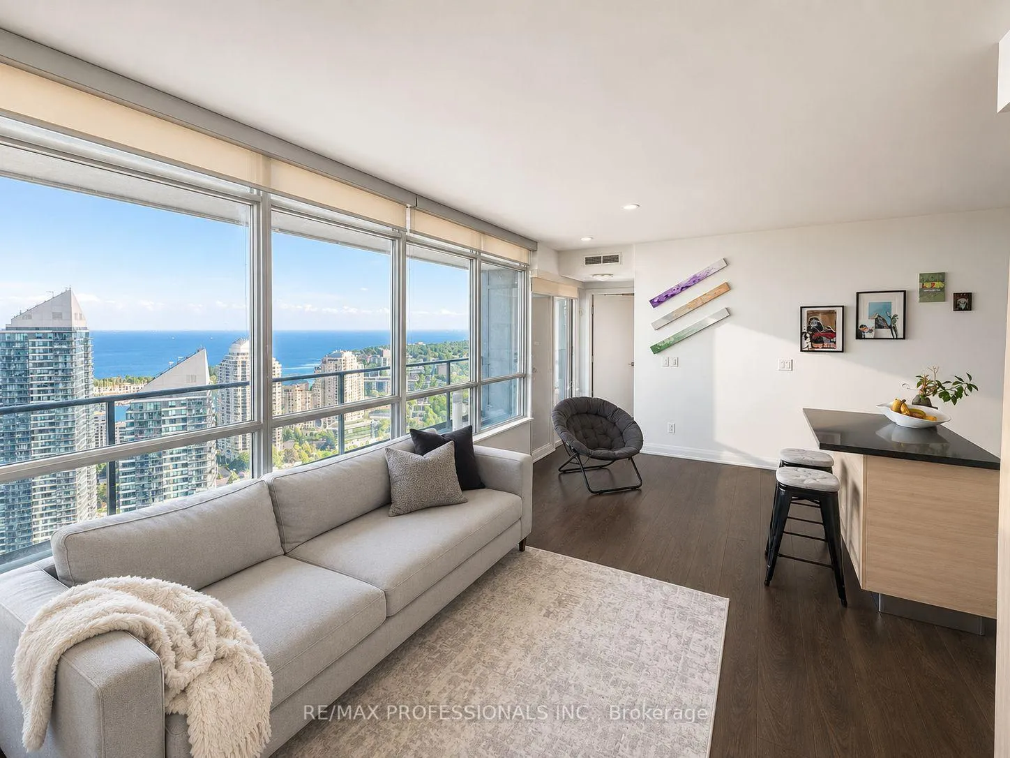 Photo 5 of Unit 3510, 36 Park Lawn Road, Etobicoke, Mimico — HOMEH