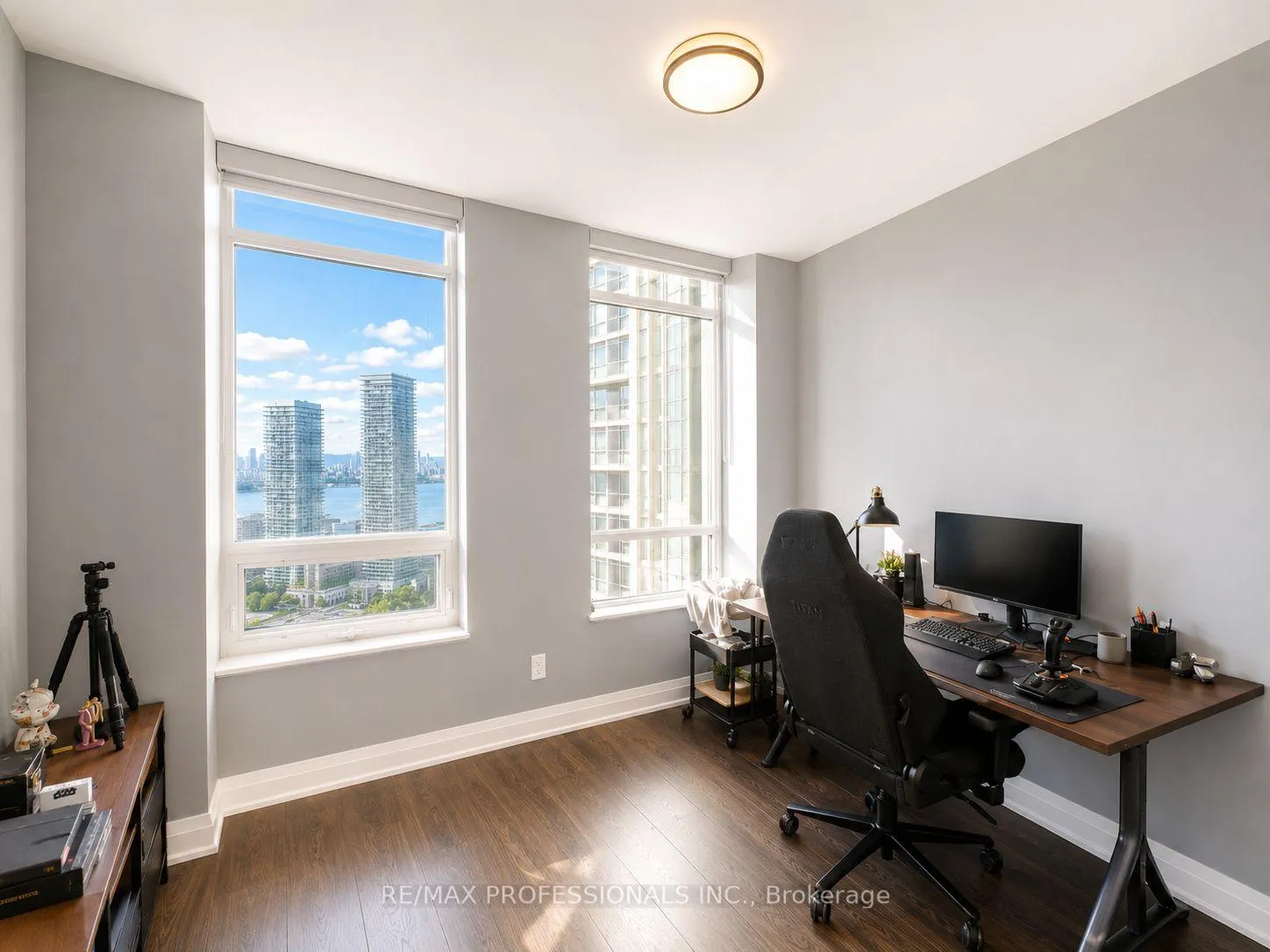 Photo 9 of Unit 3510, 36 Park Lawn Road, Etobicoke, Mimico — HOMEH