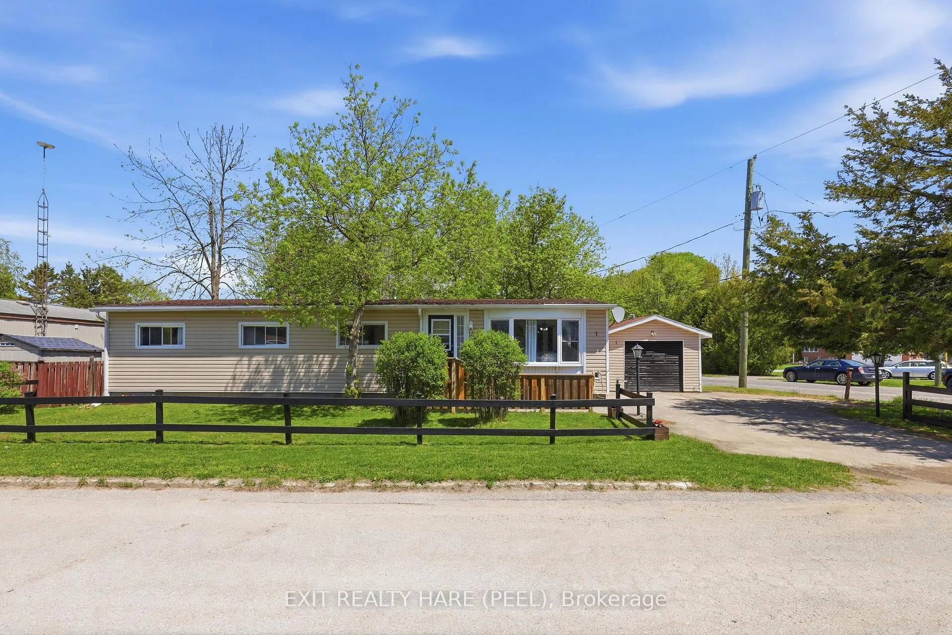Photo 1 of 1 Centre Park Street, Essa, Rural Essa — HOMEH