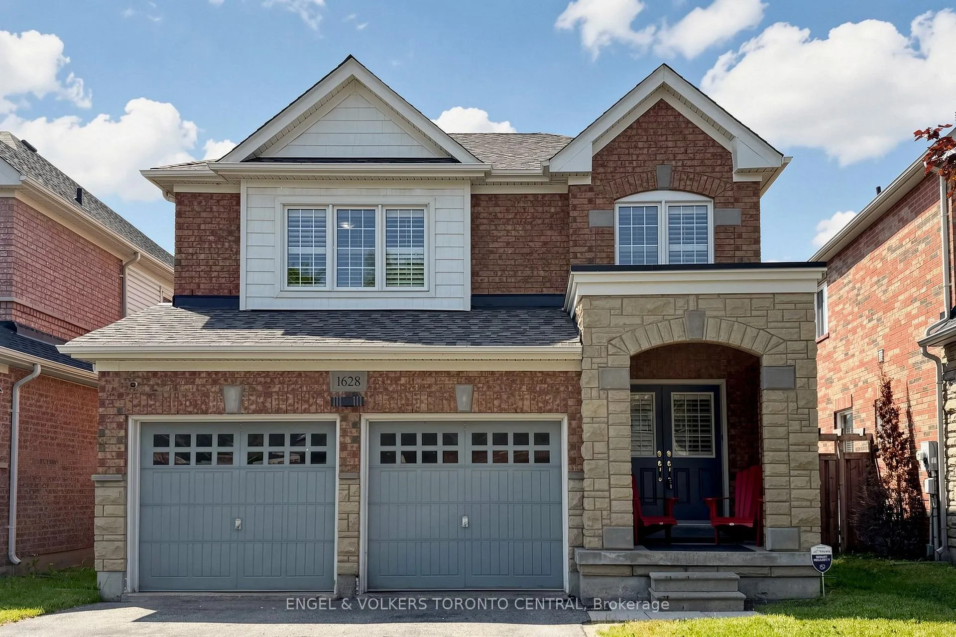 Photo 2 of 1628 Pennel Drive, Oshawa, Taunton — HOMEH