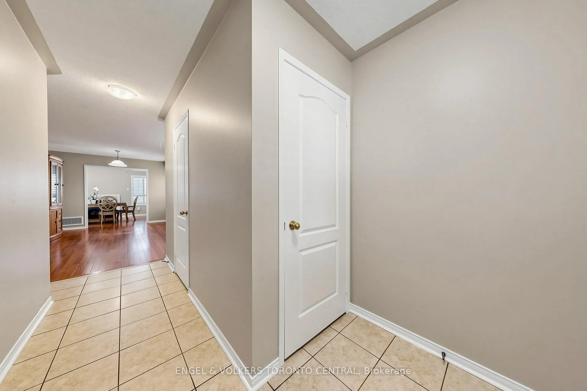 Photo 4 of 1628 Pennel Drive, Oshawa, Taunton — HOMEH