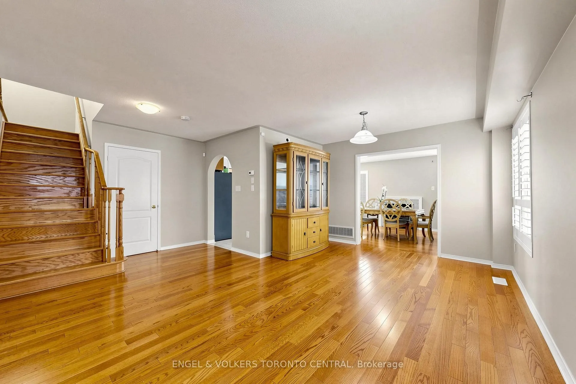 Photo 7 of 1628 Pennel Drive, Oshawa, Taunton — HOMEH