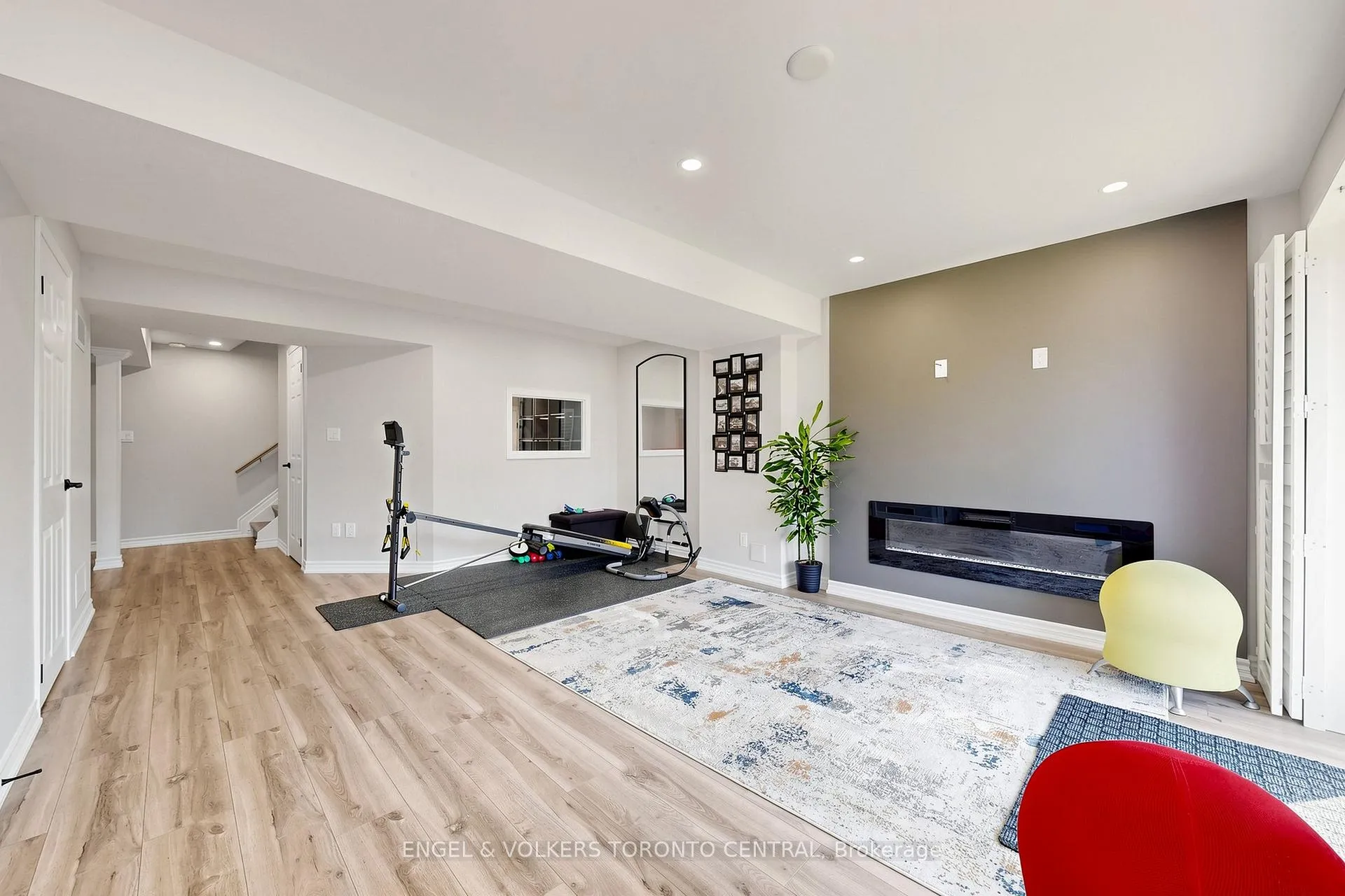 Photo 26 of 1628 Pennel Drive, Oshawa, Taunton — HOMEH