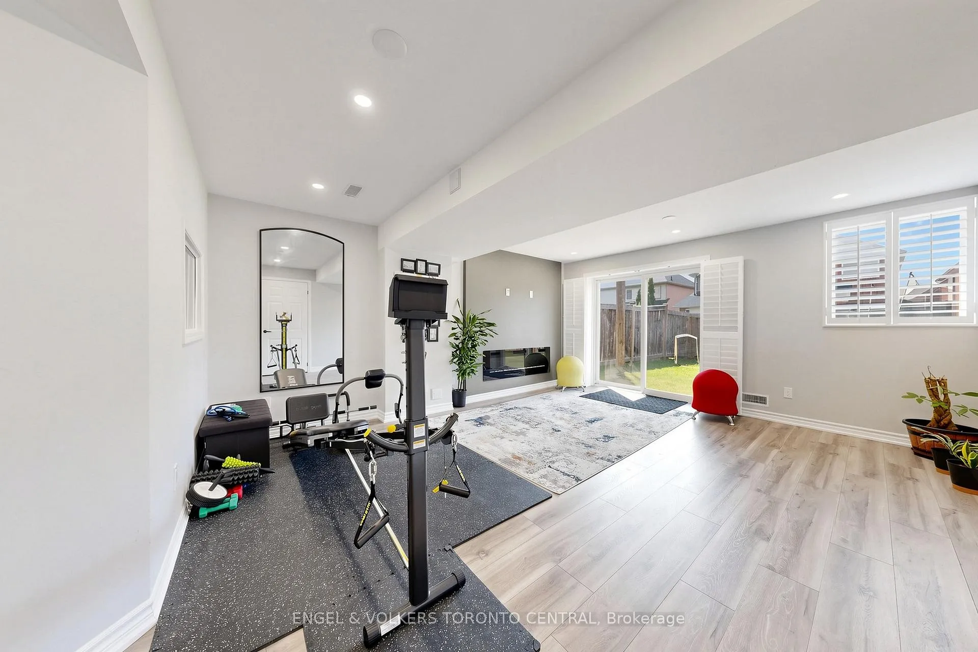 Photo 27 of 1628 Pennel Drive, Oshawa, Taunton — HOMEH
