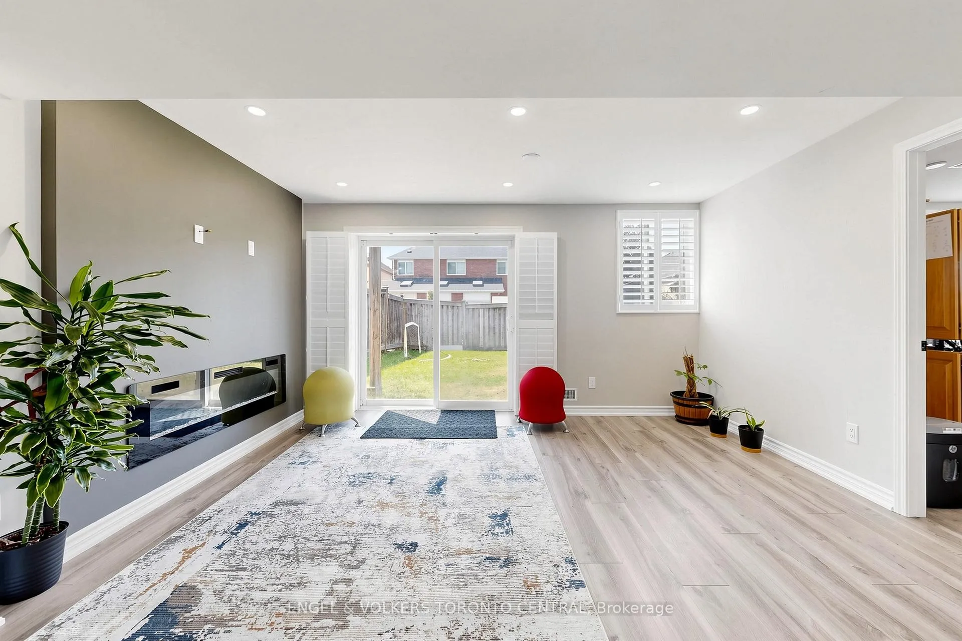 Photo 30 of 1628 Pennel Drive, Oshawa, Taunton — HOMEH