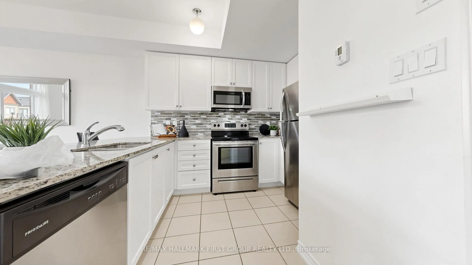 Photo 8 of Unit 90, 2592 William Jackson Drive, Pickering, Duffin Heights — HOMEH