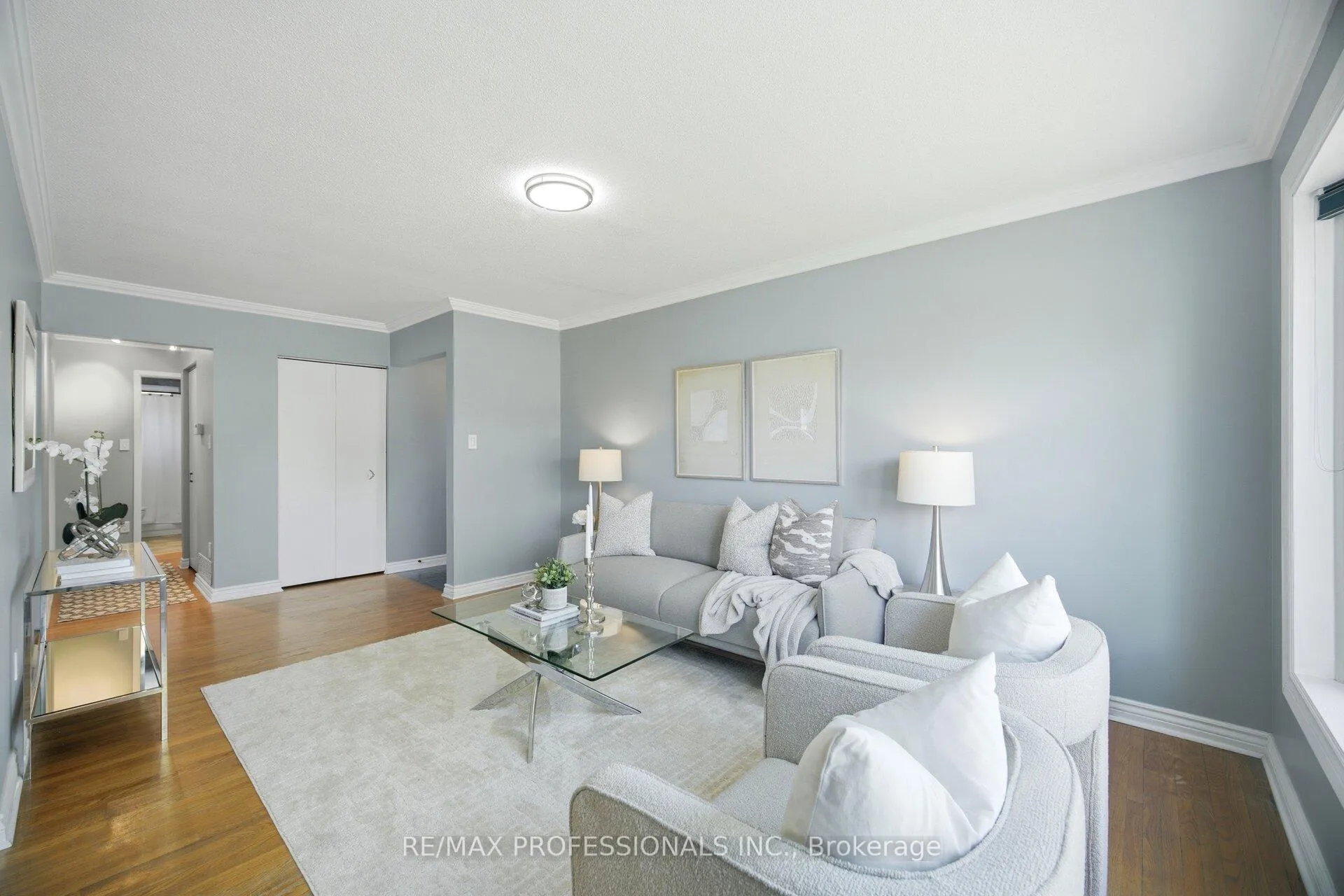 Photo 11 of 5 Flavian Crescent, Brampton, Southgate — HOMEH