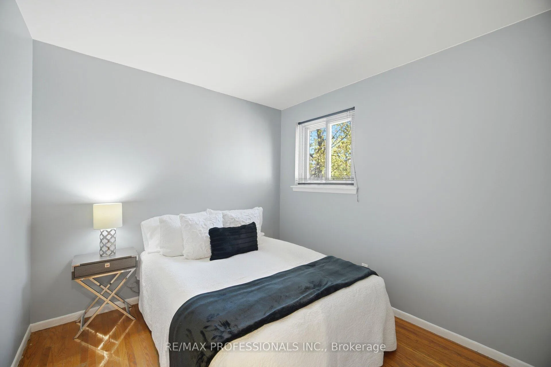 Photo 23 of 5 Flavian Crescent, Brampton, Southgate — HOMEH