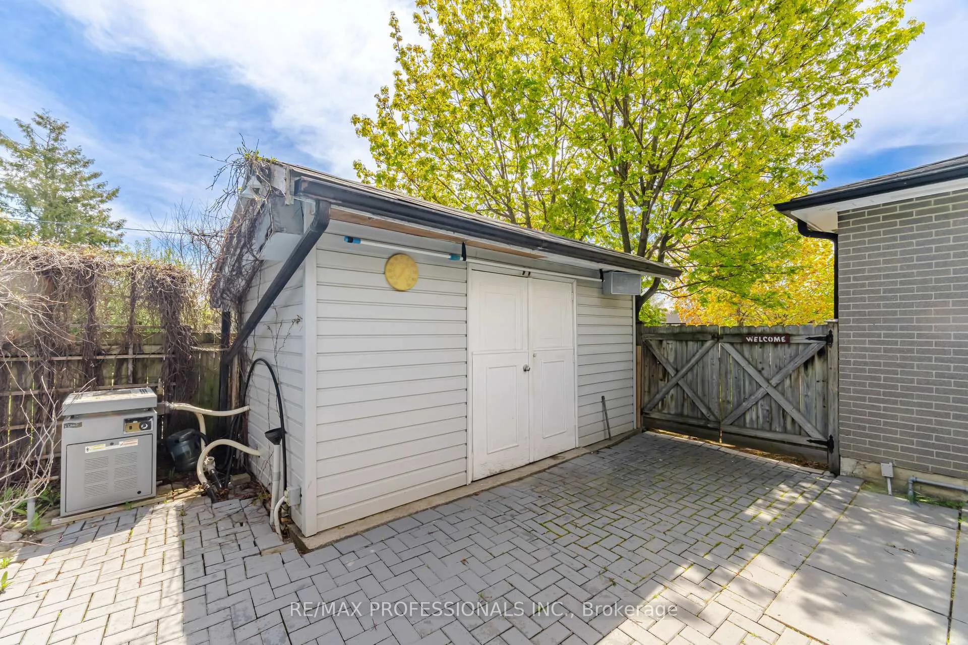 Photo 41 of 5 Flavian Crescent, Brampton, Southgate — HOMEH