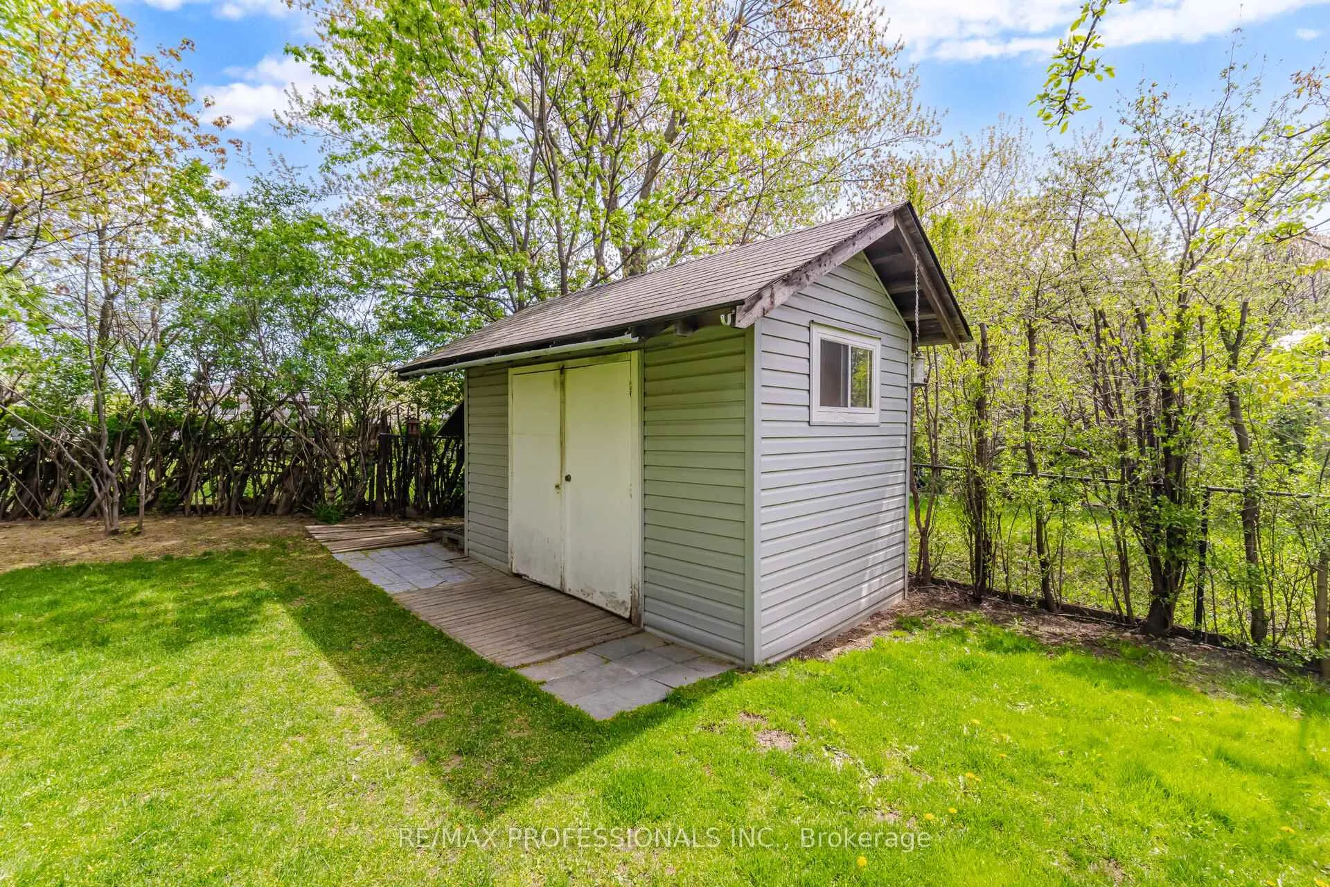 Photo 43 of 5 Flavian Crescent, Brampton, Southgate — HOMEH