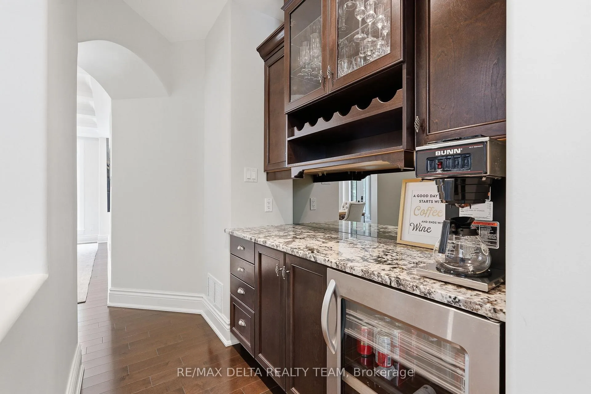 Photo 18 of 1353 Jules Leger Drive, Ottawa, Cumberland Estates — HOMEH