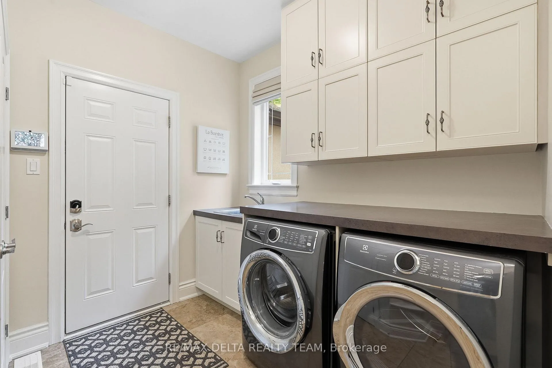 Photo 20 of 1353 Jules Leger Drive, Ottawa, Cumberland Estates — HOMEH