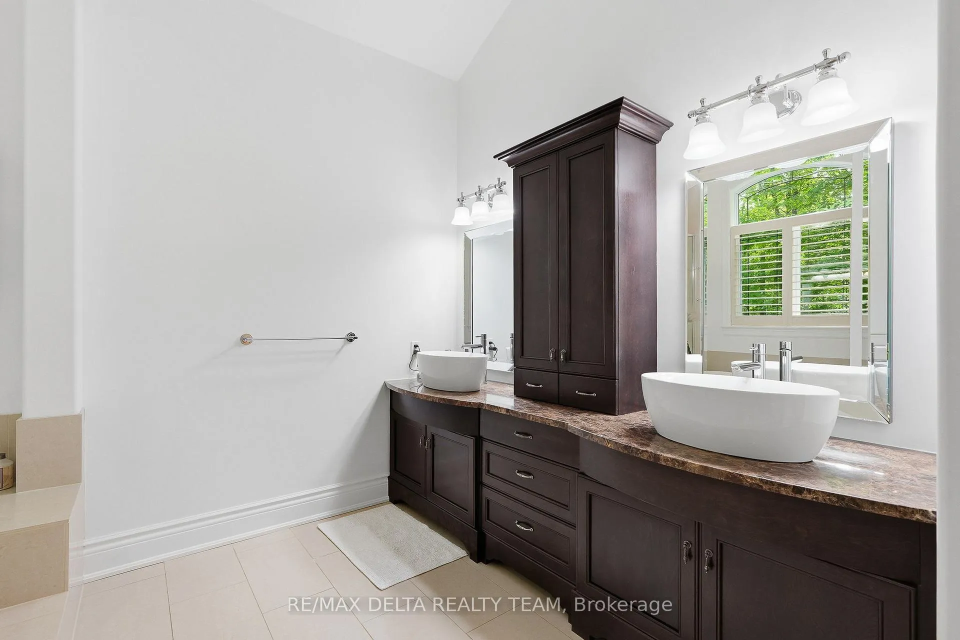 Photo 24 of 1353 Jules Leger Drive, Ottawa, Cumberland Estates — HOMEH