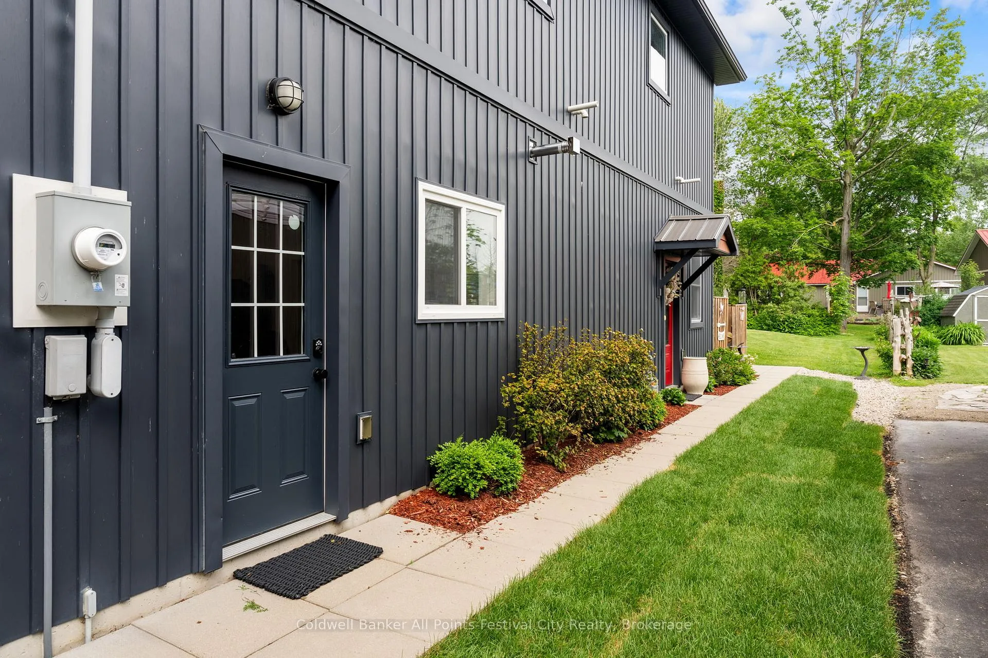 Photo 4 of 30 Bluewater Drive, Central Huron, Goderich — HOMEH