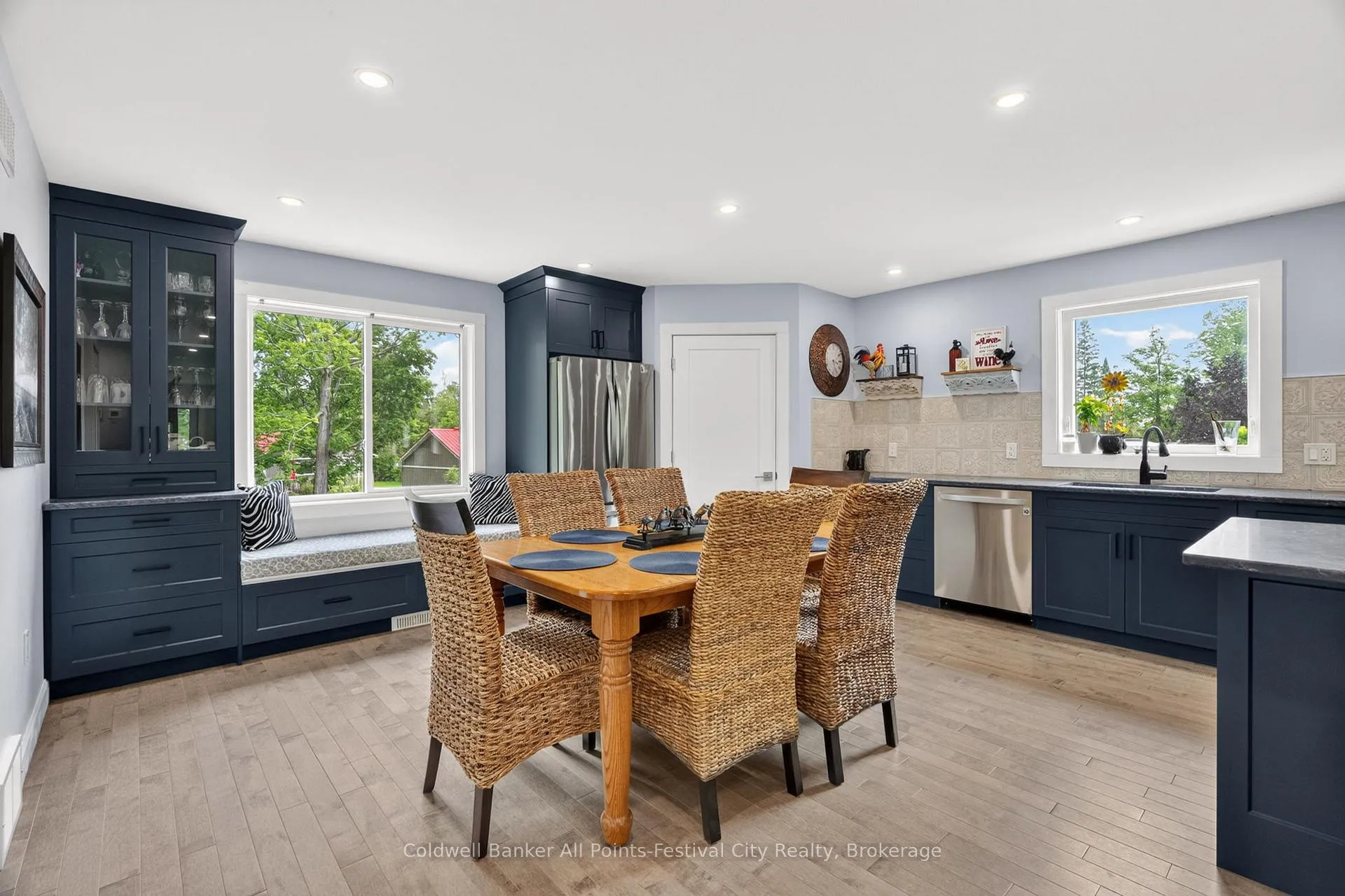 Photo 13 of 30 Bluewater Drive, Central Huron, Goderich — HOMEH