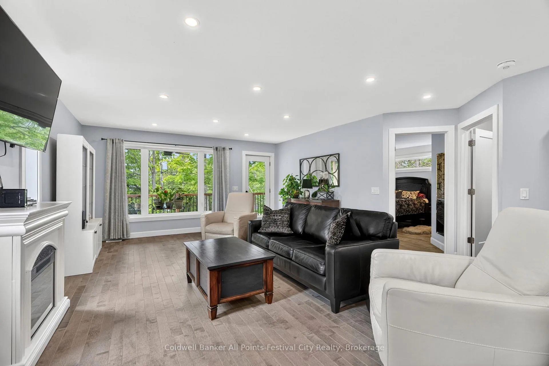 Photo 18 of 30 Bluewater Drive, Central Huron, Goderich — HOMEH