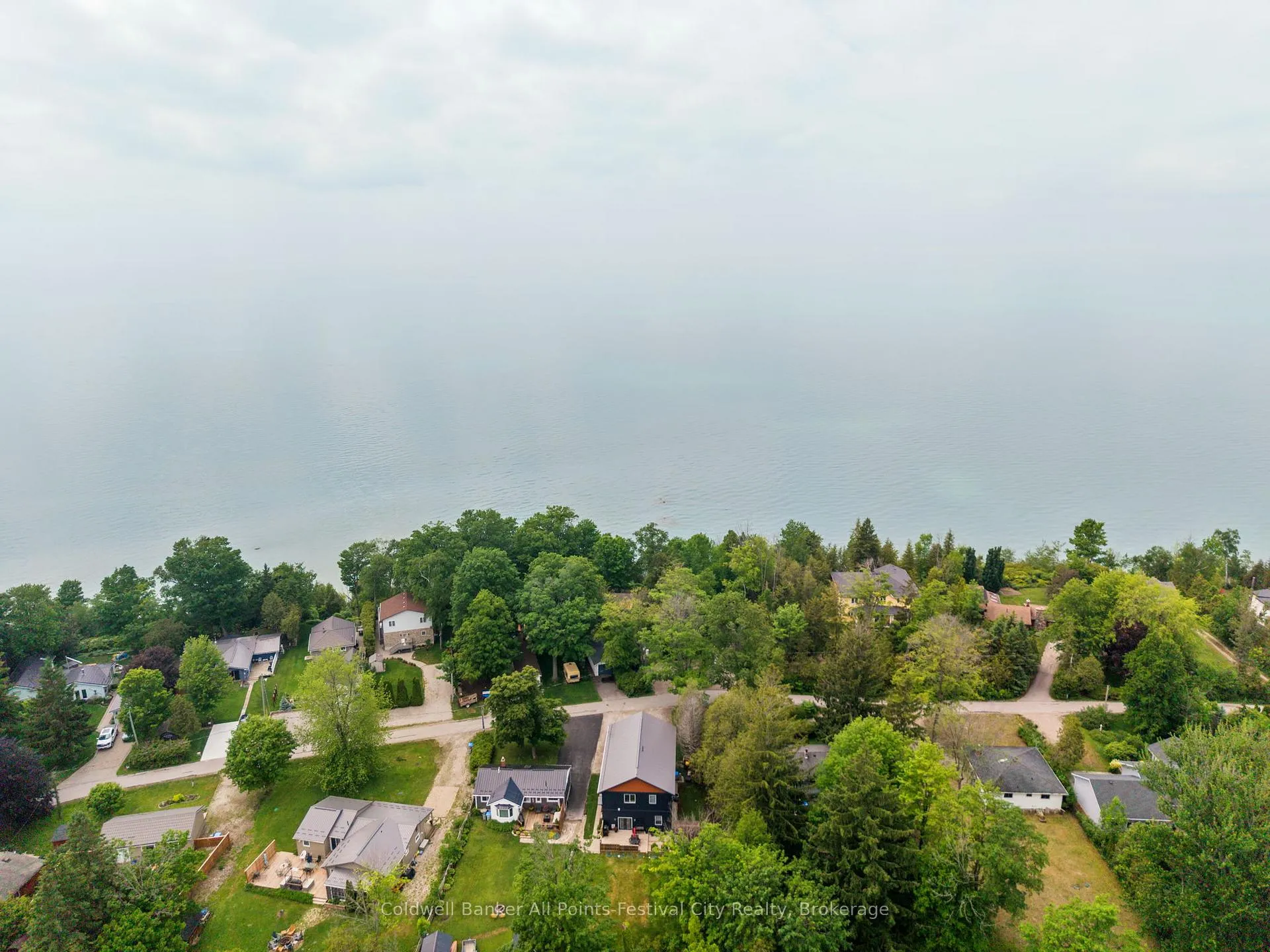 Photo 42 of 30 Bluewater Drive, Central Huron, Goderich — HOMEH