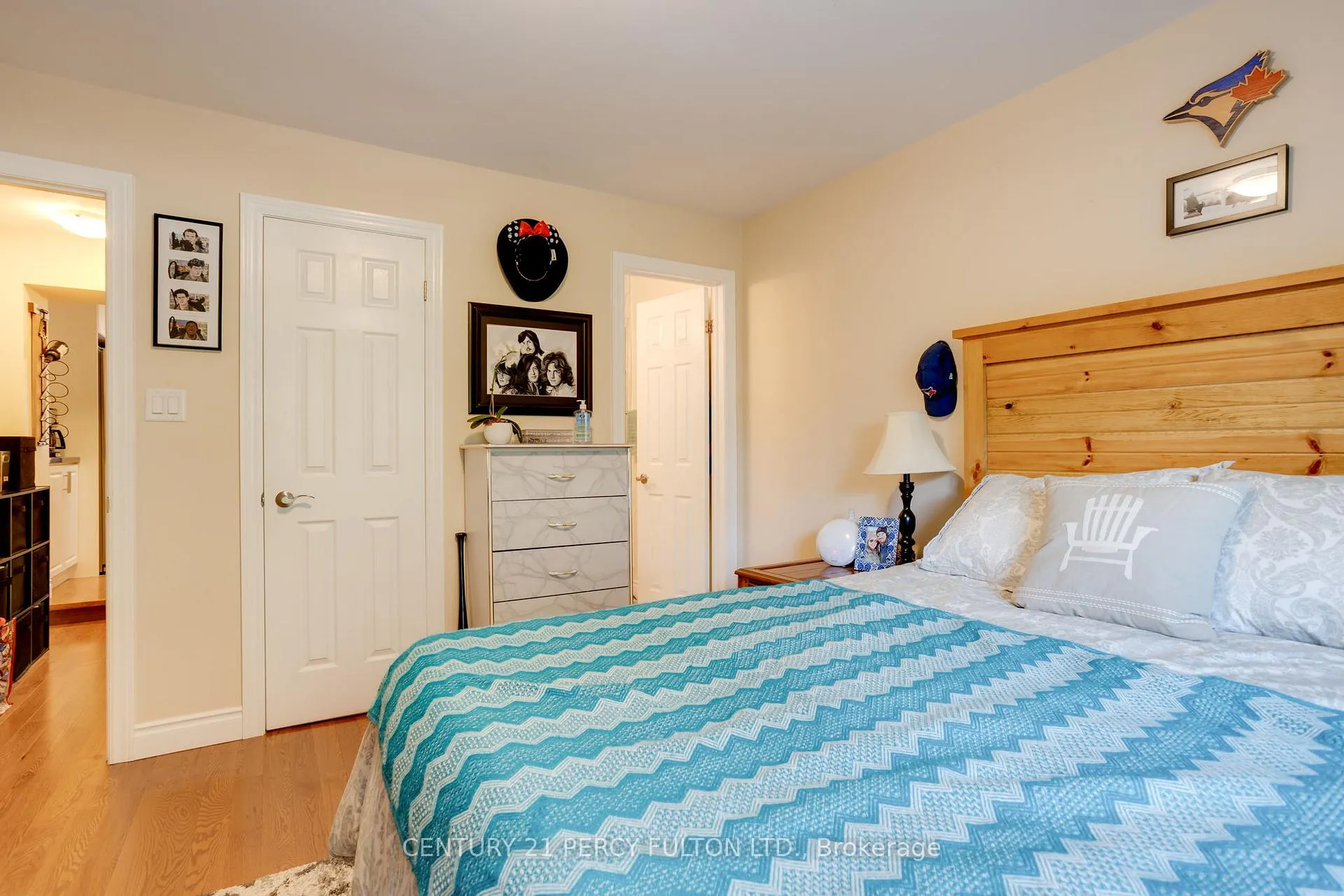 Photo 12 of Unit Main, 209 Coxwell Avenue, Toronto, Greenwood-Coxwell — HOMEH