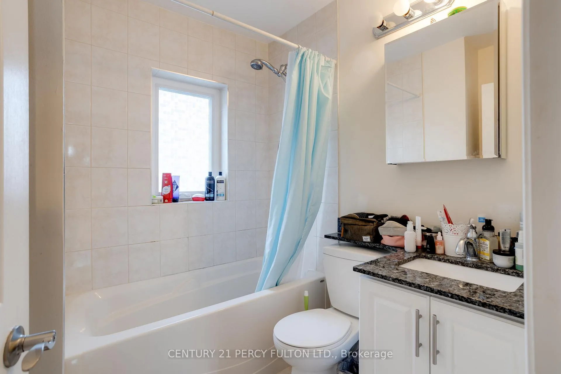 Photo 18 of Unit Main, 209 Coxwell Avenue, Toronto, Greenwood-Coxwell — HOMEH
