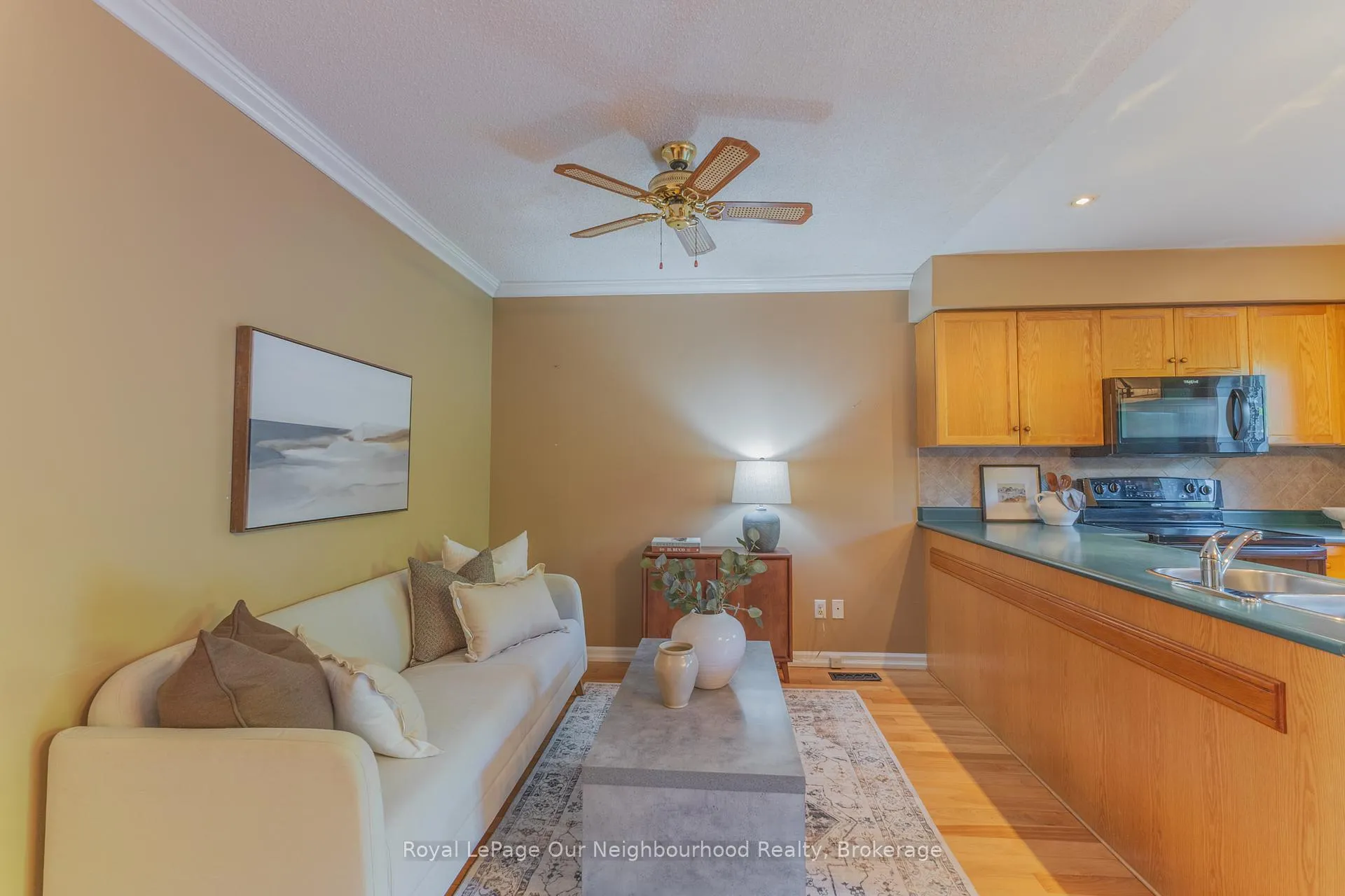 Photo 8 of Unit 23, 811 Wilson Road N, Oshawa, Pinecrest — HOMEH