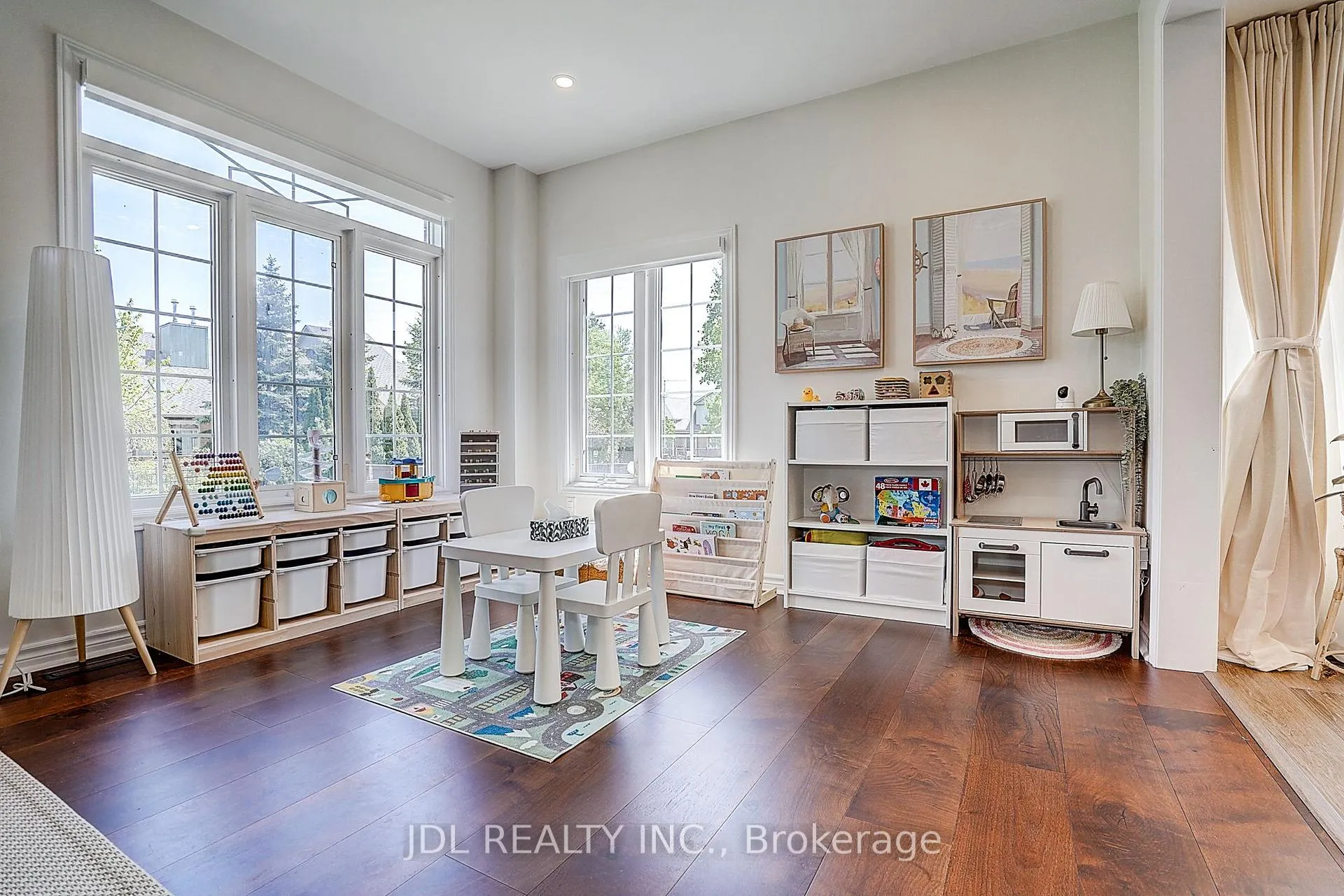 Photo 5 of 1 Miramar Drive, Markham, Greensborough — HOMEH