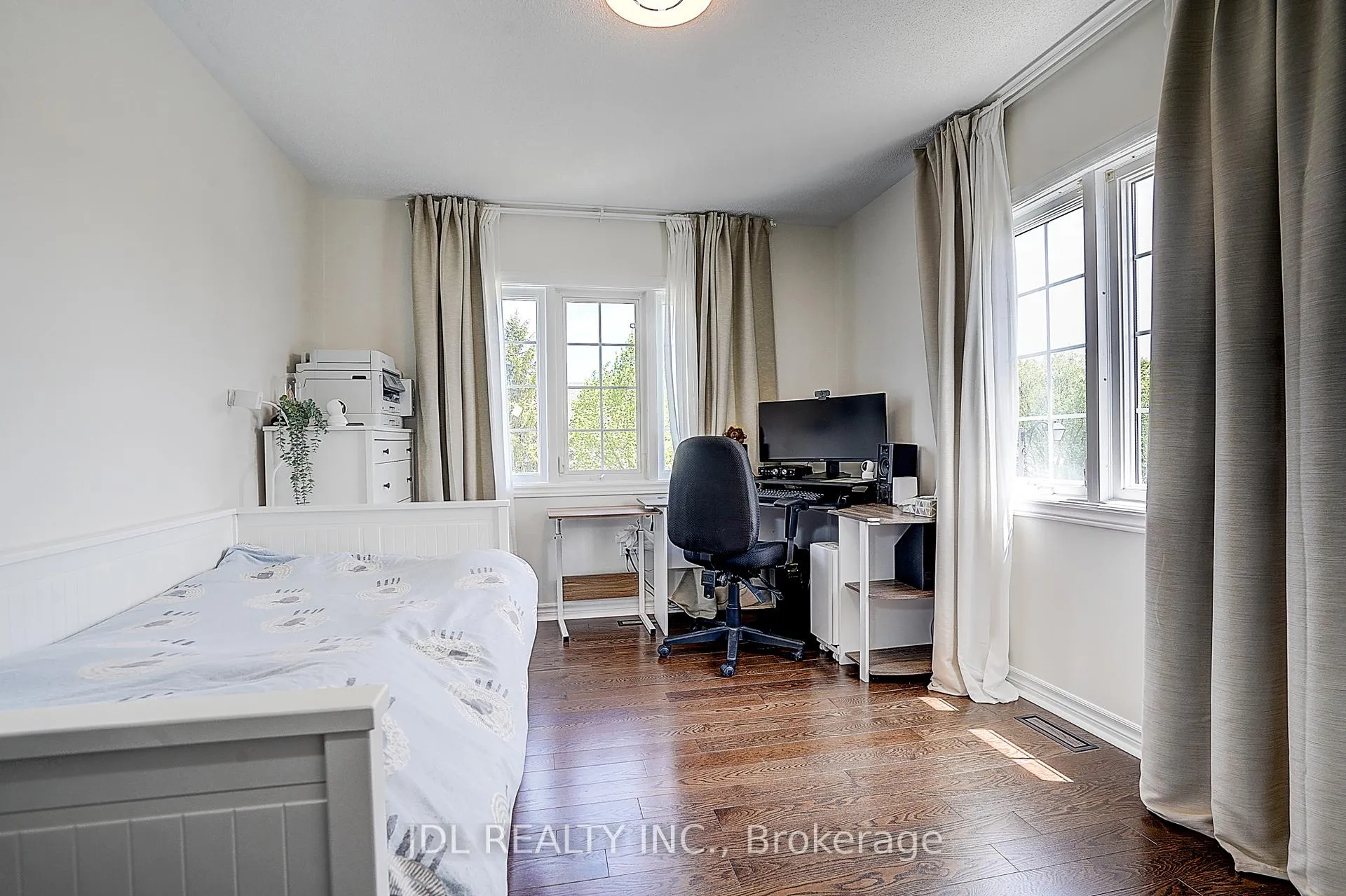Photo 11 of 1 Miramar Drive, Markham, Greensborough — HOMEH