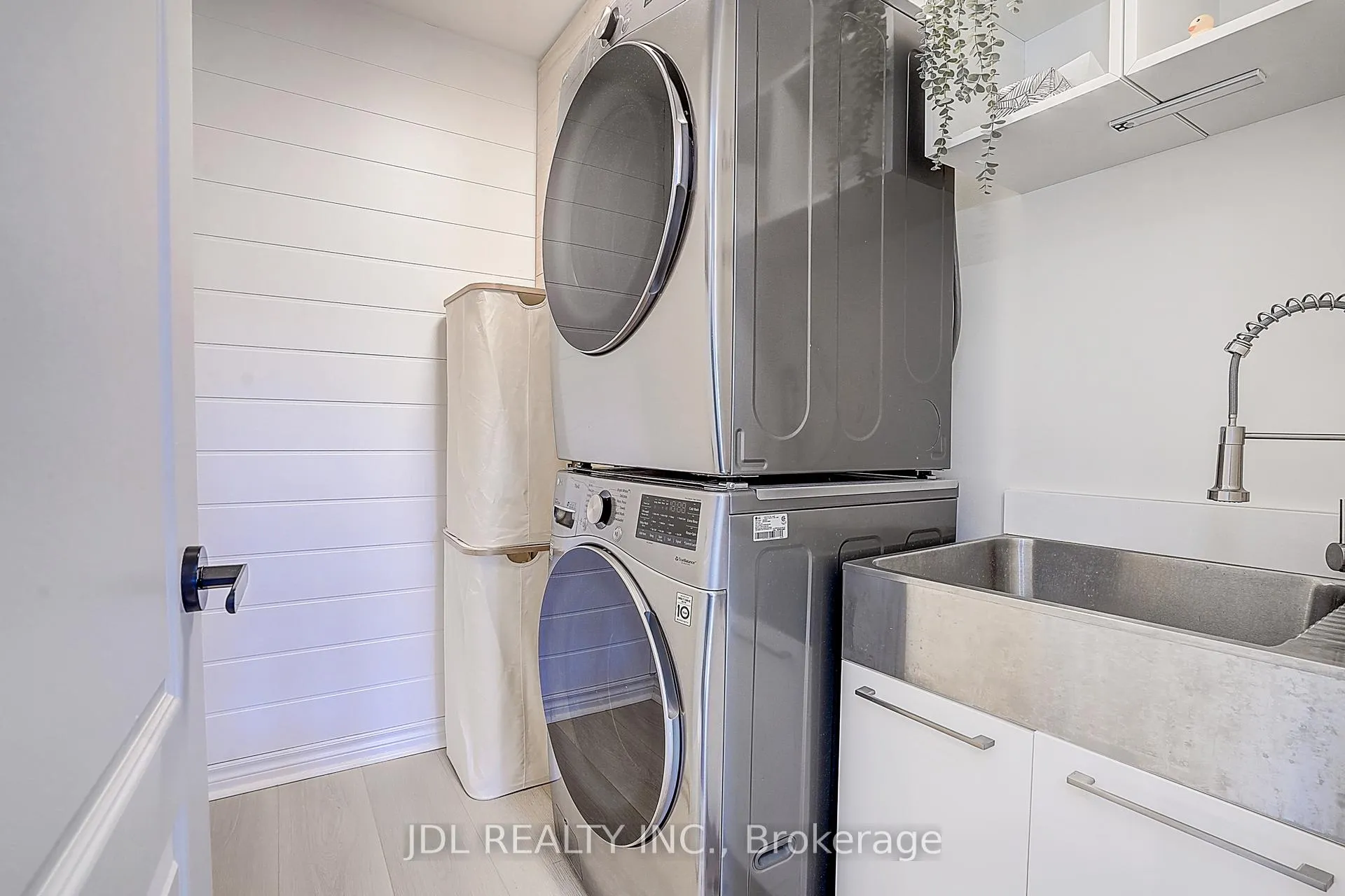 Photo 17 of 1 Miramar Drive, Markham, Greensborough — HOMEH