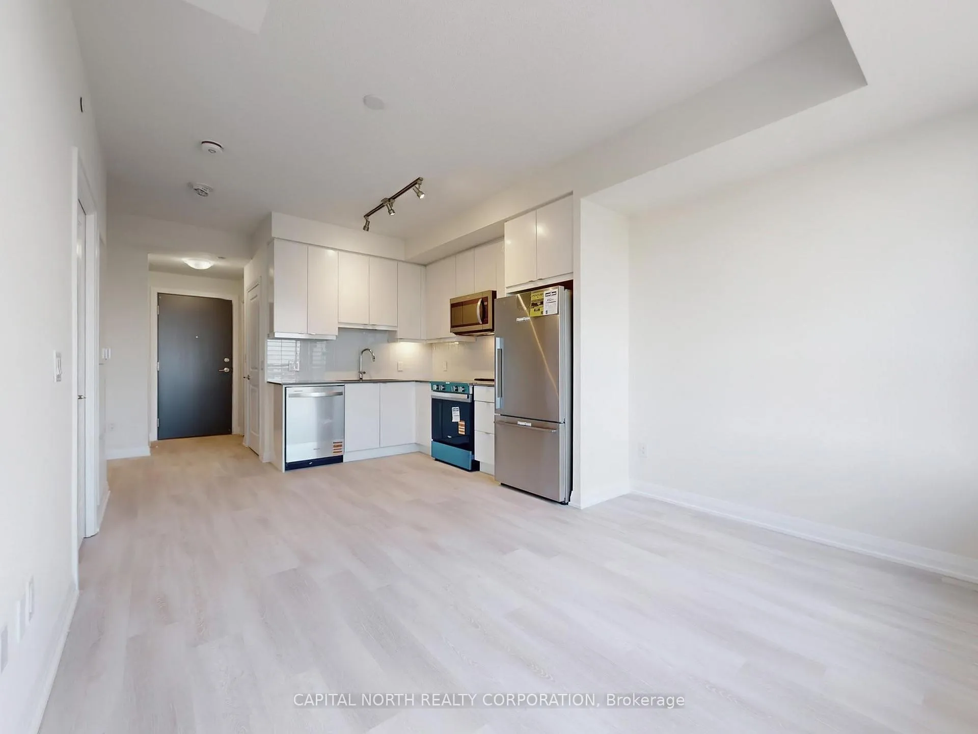 Photo 5 of Unit 1410, 3260 Sheppard Avenue E, Scarborough, Tam O'Shanter-Sullivan — HOMEH