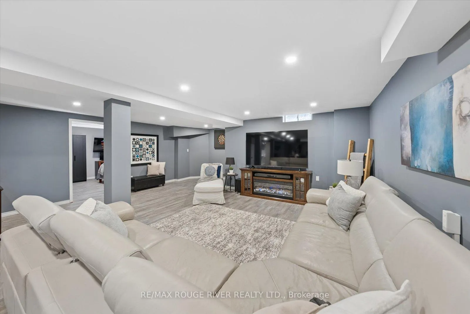 Photo 31 of 6 Snowden Court, Clarington, Newcastle — HOMEH