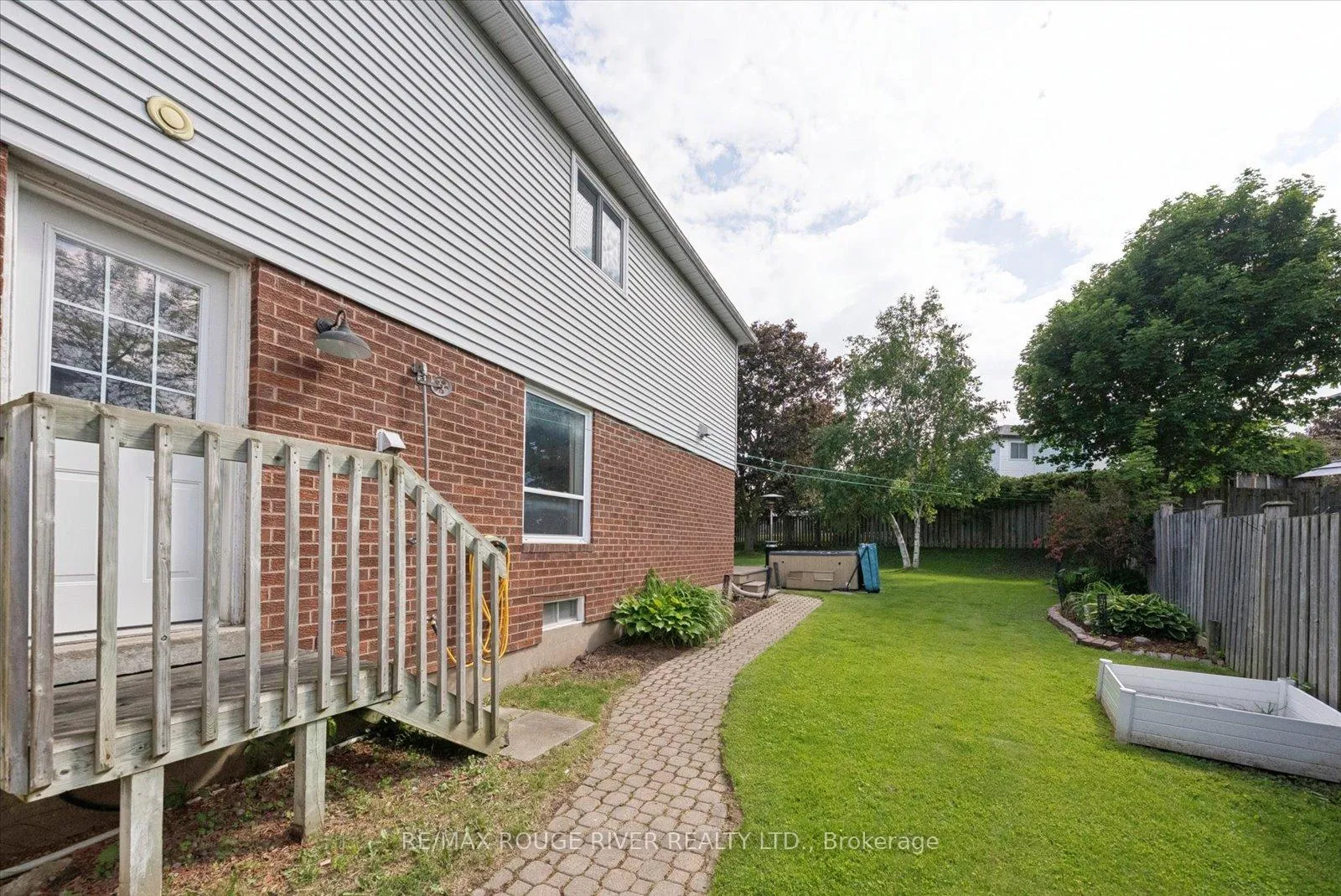 Photo 34 of 6 Snowden Court, Clarington, Newcastle — HOMEH