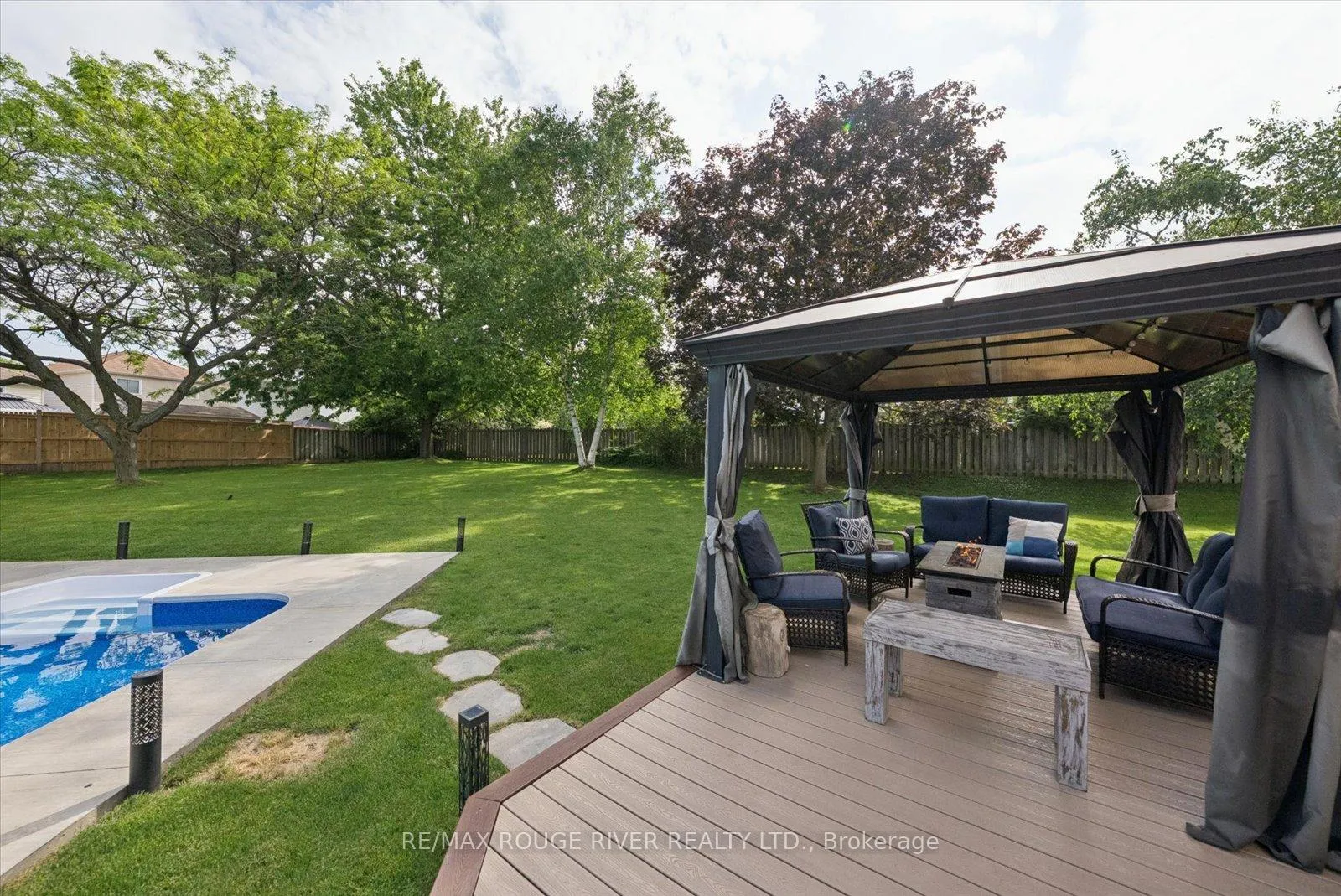 Photo 36 of 6 Snowden Court, Clarington, Newcastle — HOMEH