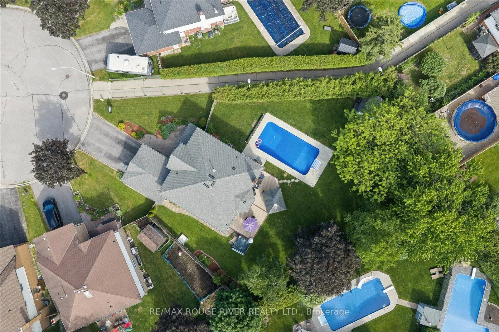Photo 45 of 6 Snowden Court, Clarington, Newcastle — HOMEH