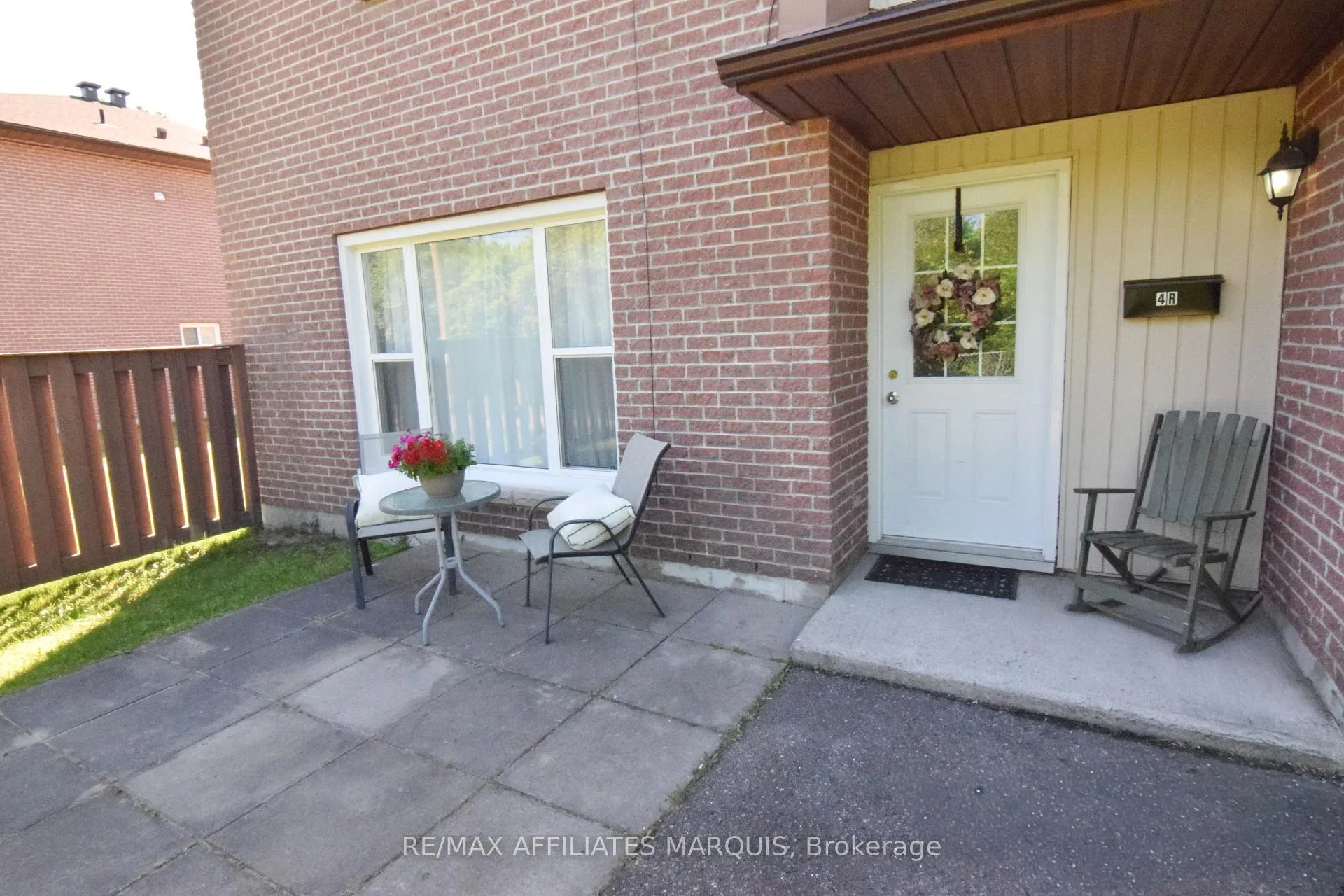 Front of Unit "R", 4 Pearl Street
