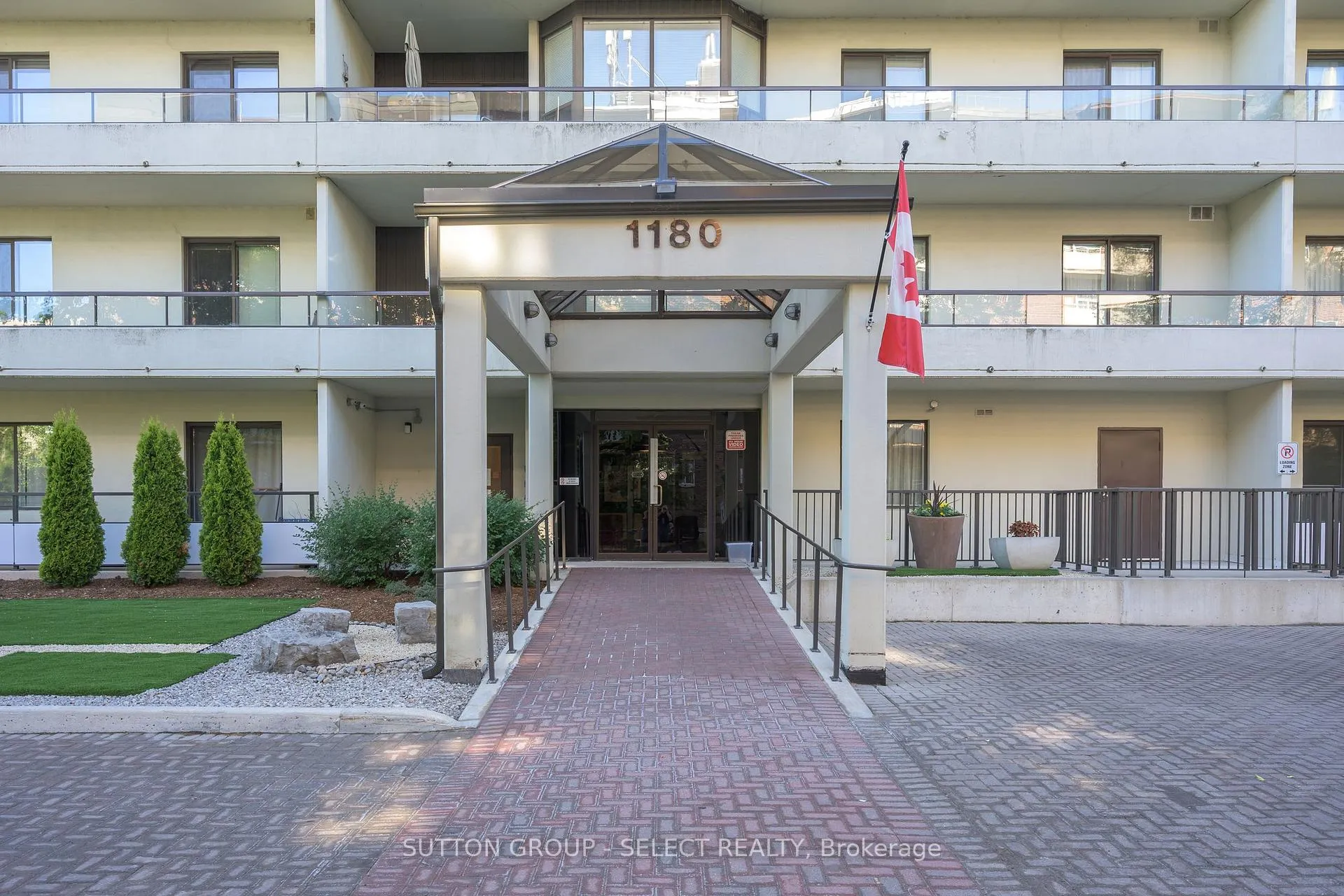 Front of Unit 702, 1180 Commissioners Road W