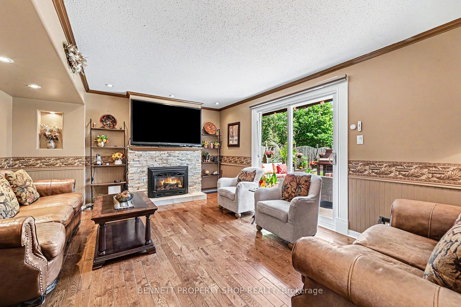 Photo 9 of 78 Meadowbank Drive, Ottawa, Briargreen — HOMEH